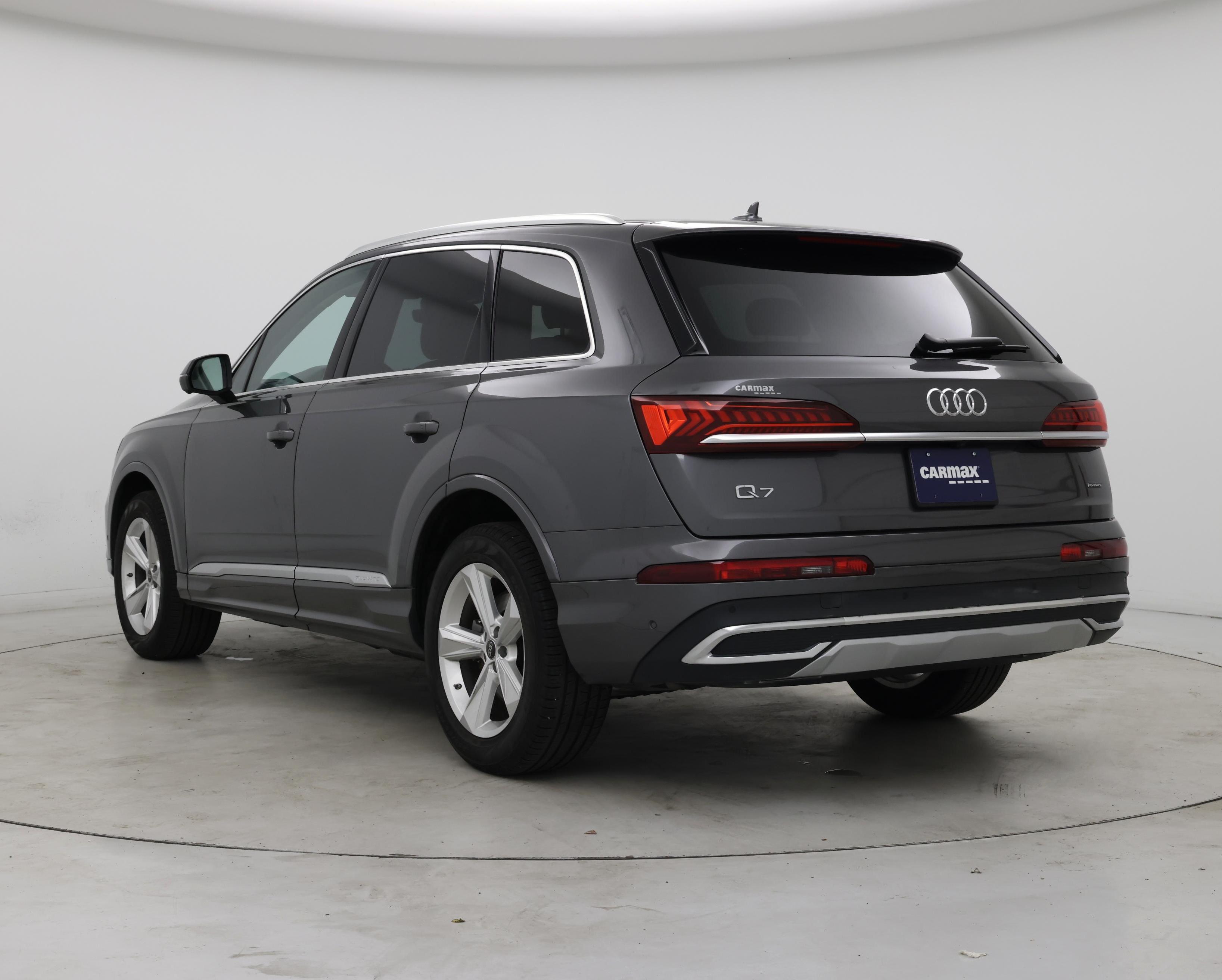 Thumbnail: 2023 Audi Q7 - 2