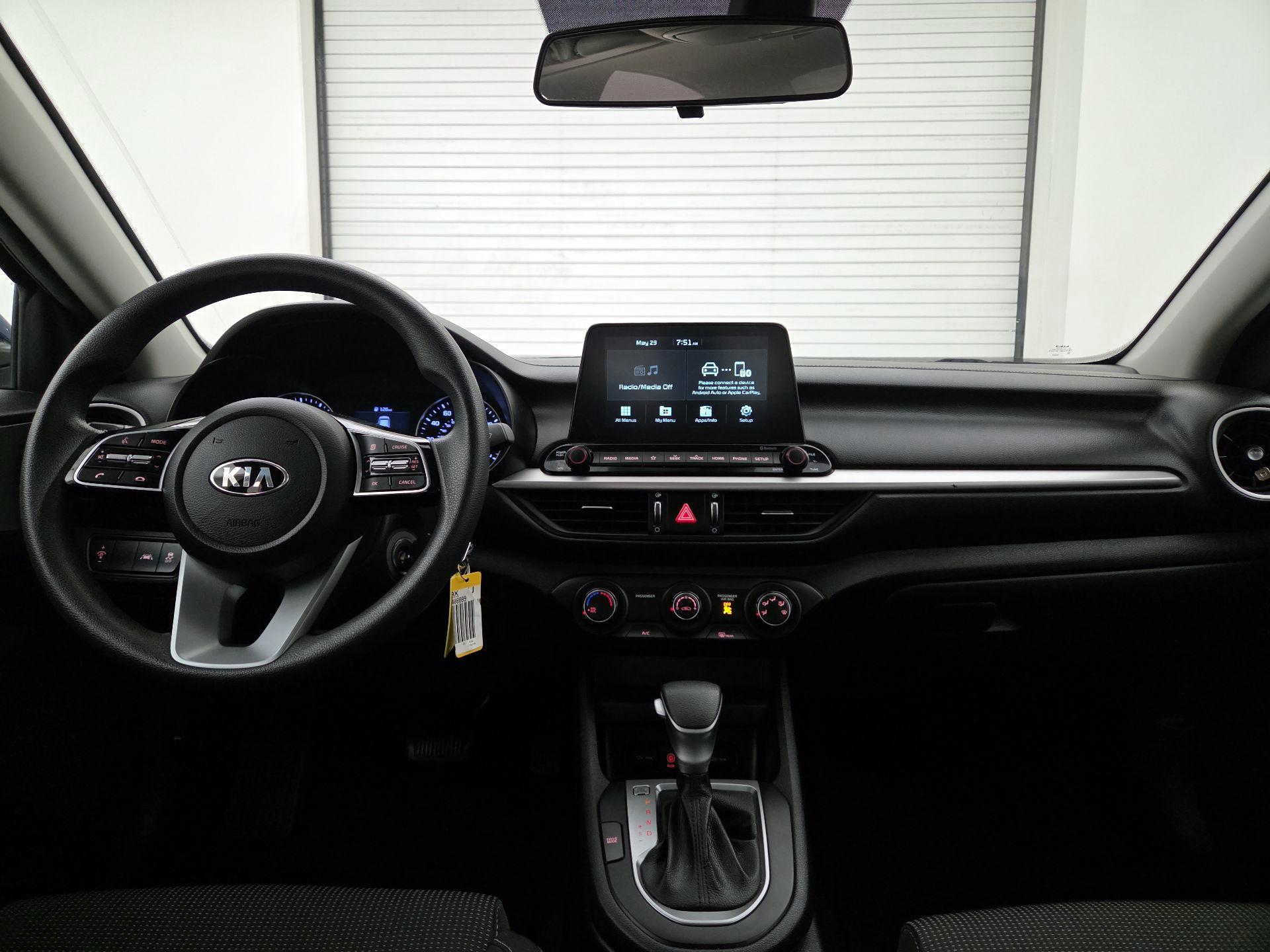 Thumbnail: 2021 Kia Forte - 9