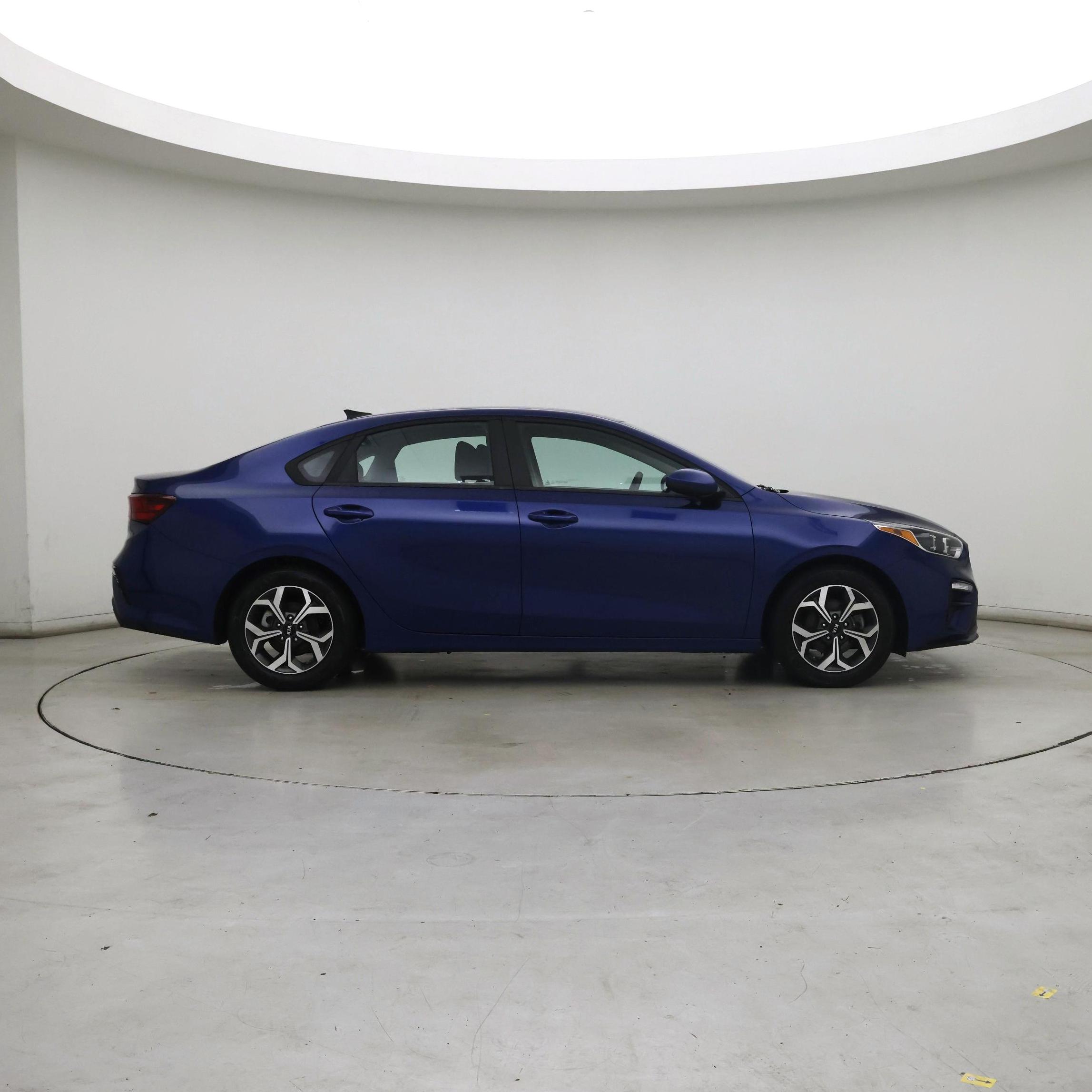 Thumbnail: 2021 Kia Forte - 7