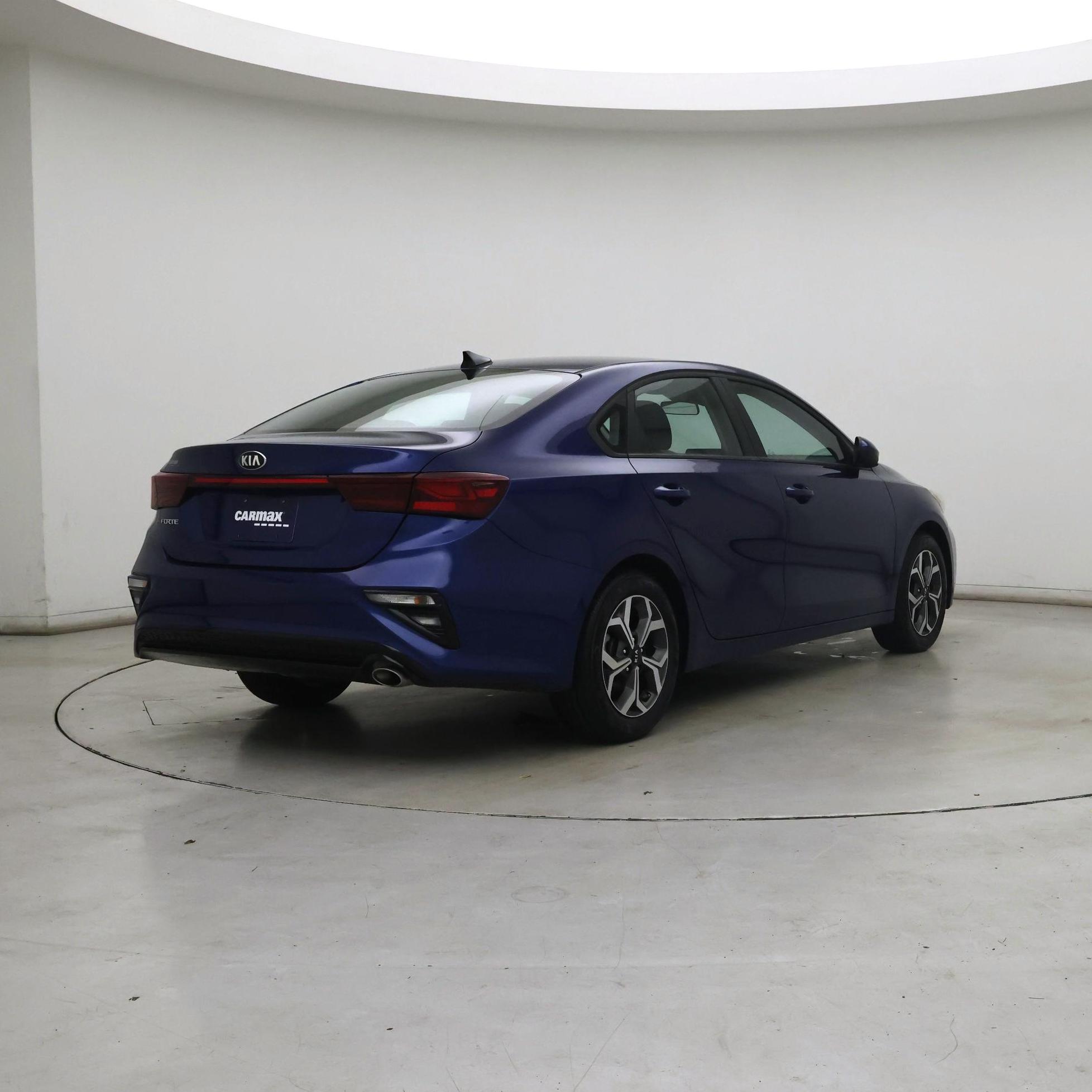 Thumbnail: 2021 Kia Forte - 8