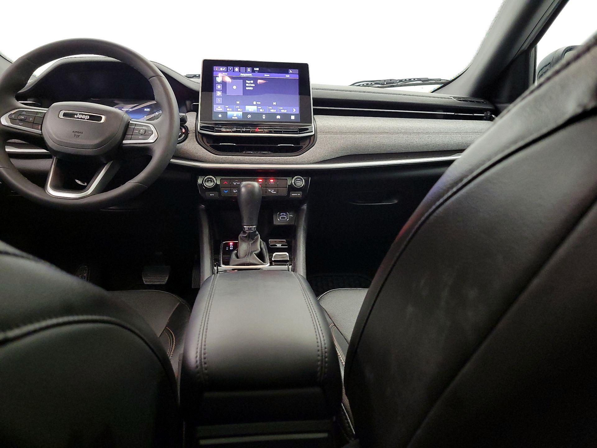 Thumbnail: 2023 Jeep Compass - 9