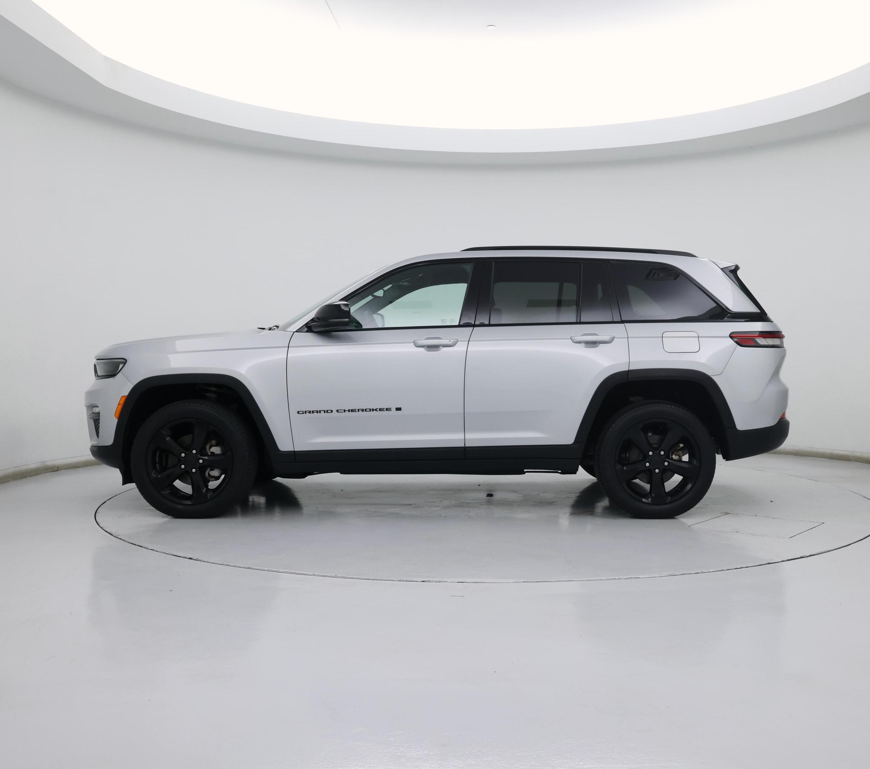 Thumbnail: 2024 Jeep Grand Cherokee - 3