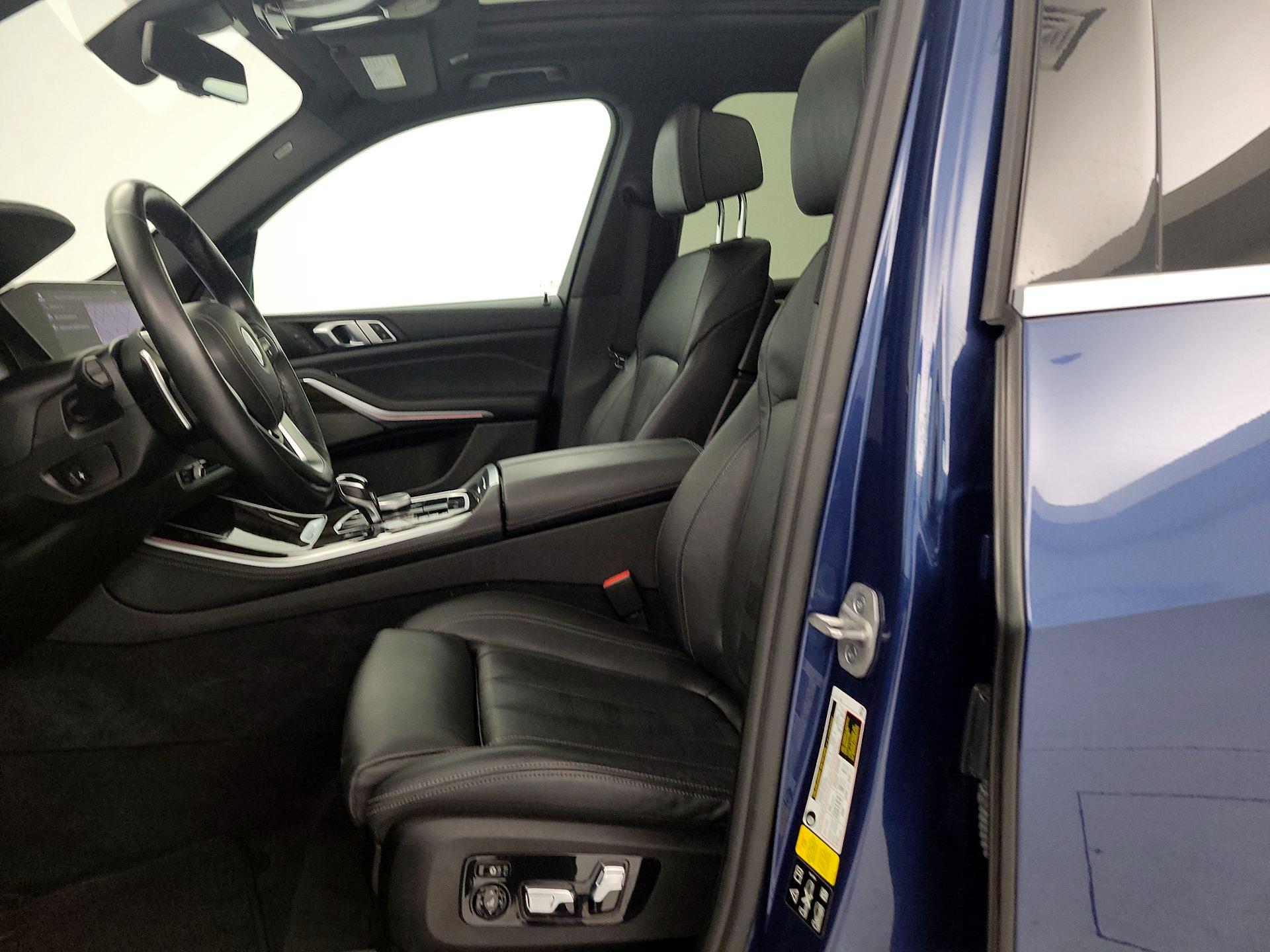 Thumbnail: 2021 BMW X5 - 11
