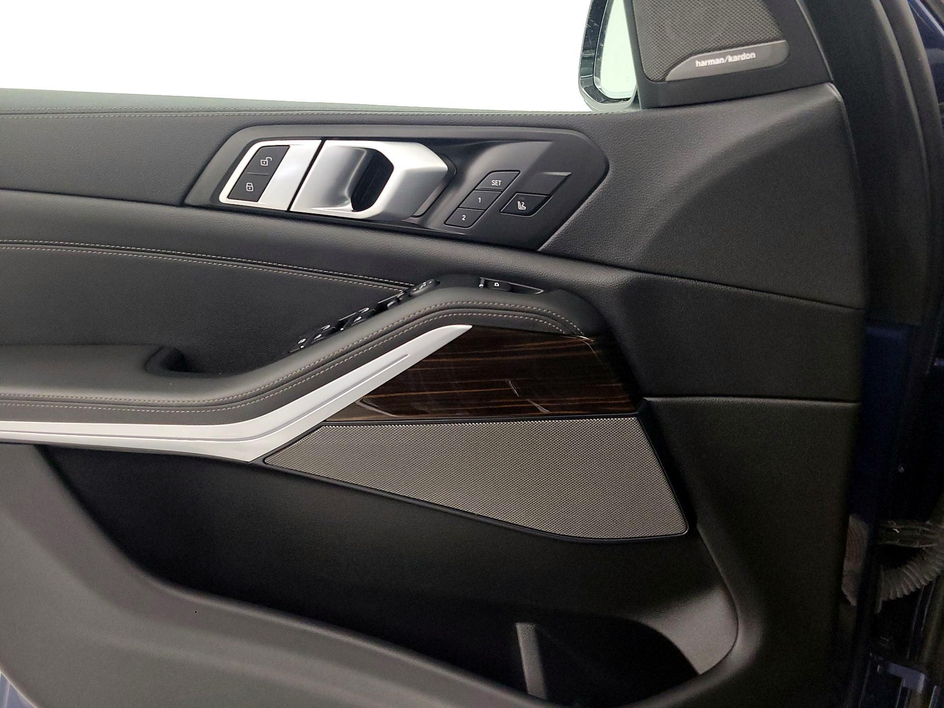 Thumbnail: 2021 BMW X5 - 12