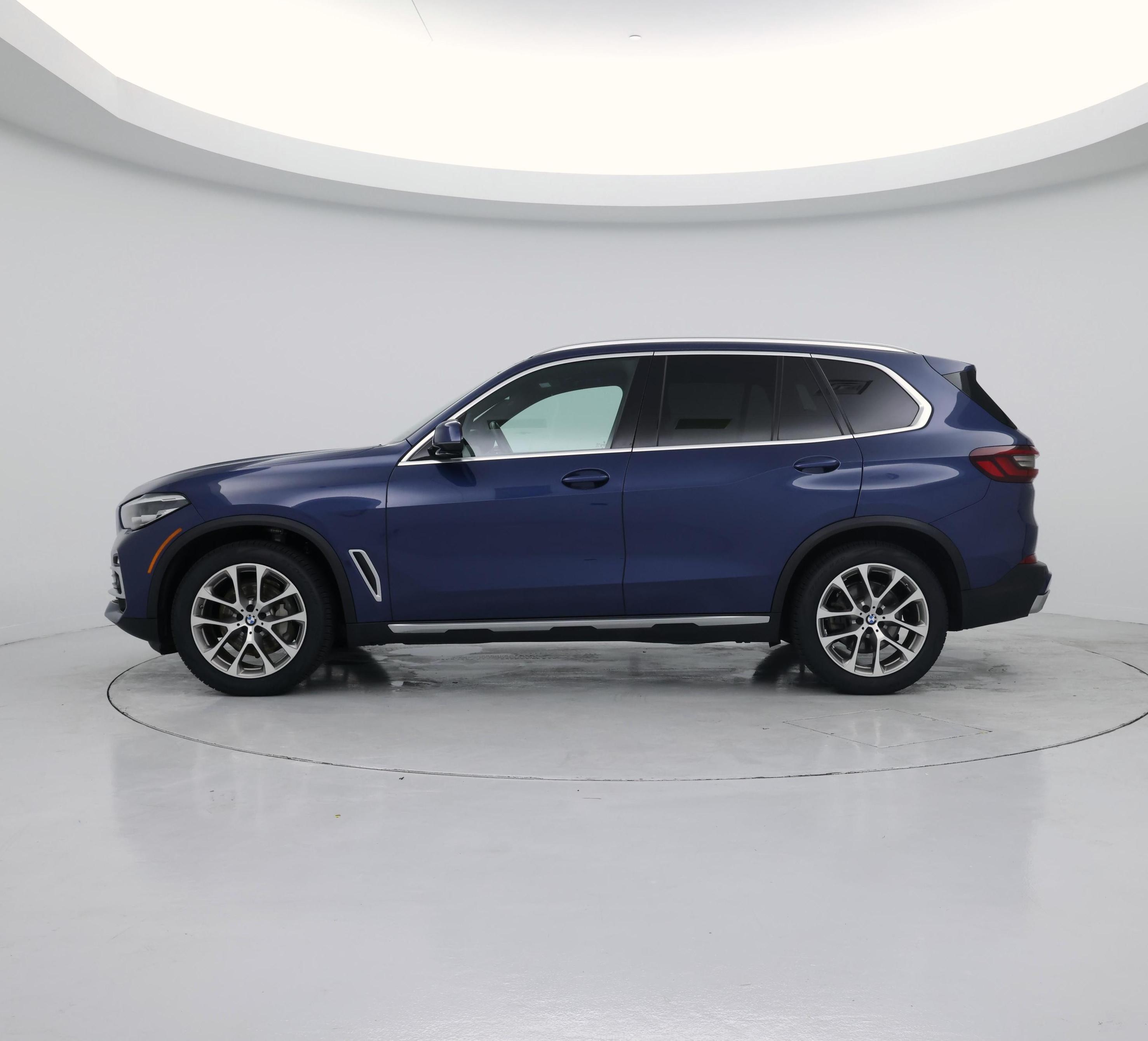 Thumbnail: 2021 BMW X5 - 3