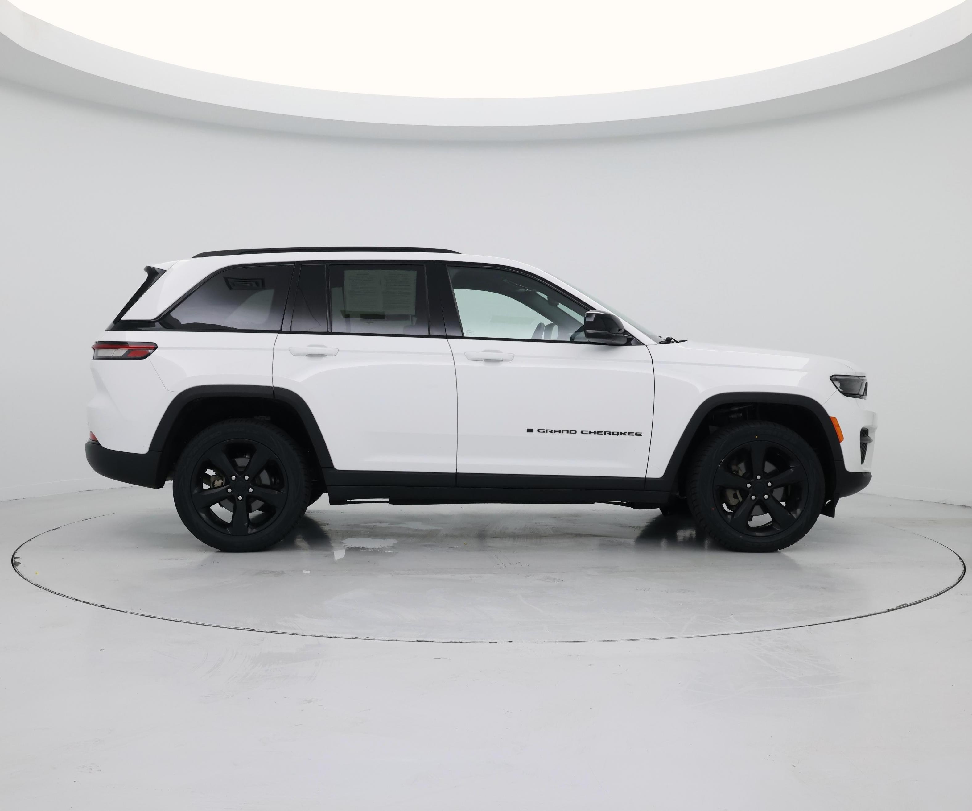 Thumbnail: 2023 Jeep Grand Cherokee - 7