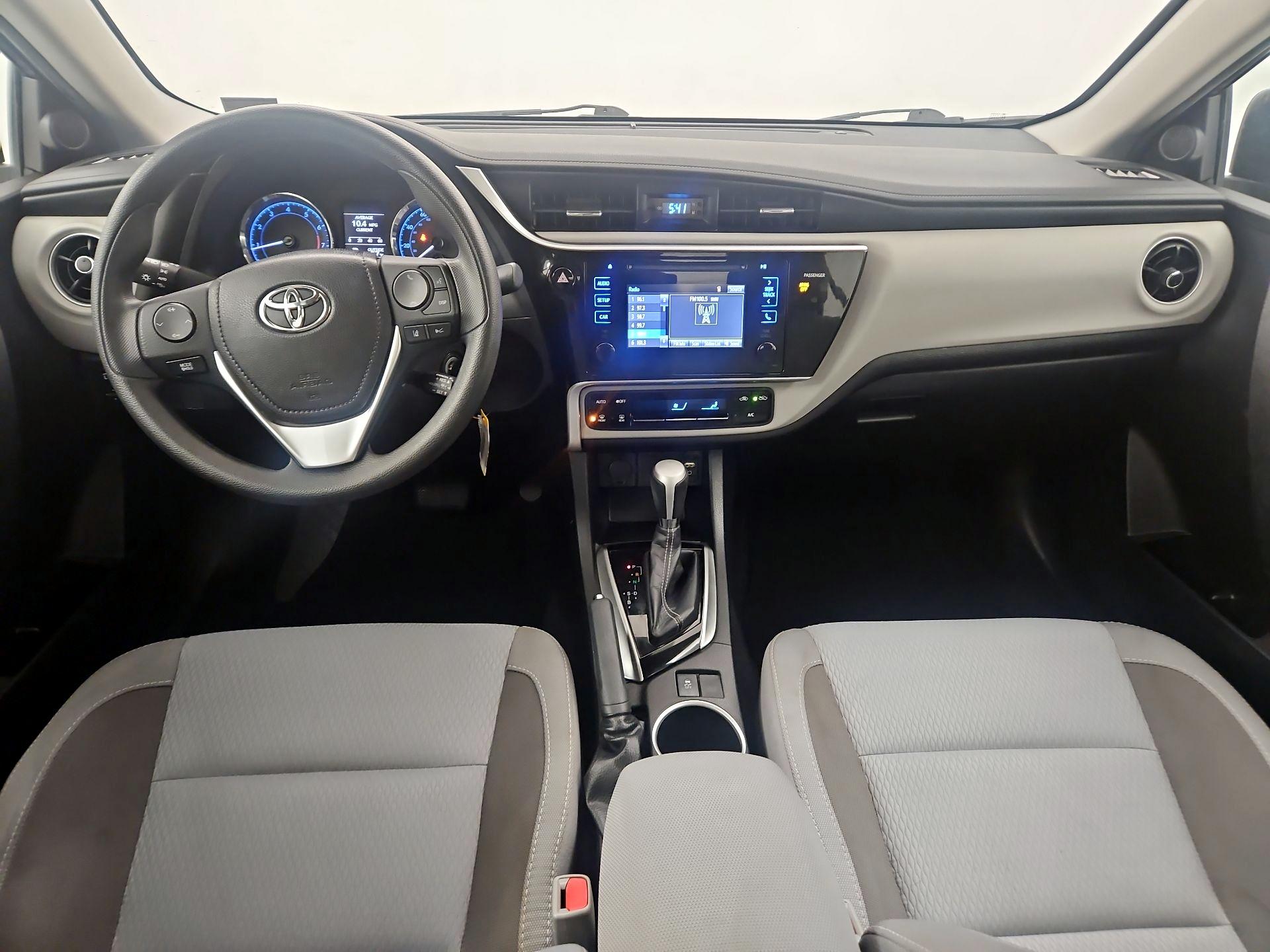 Thumbnail: 2017 Toyota Corolla - 9