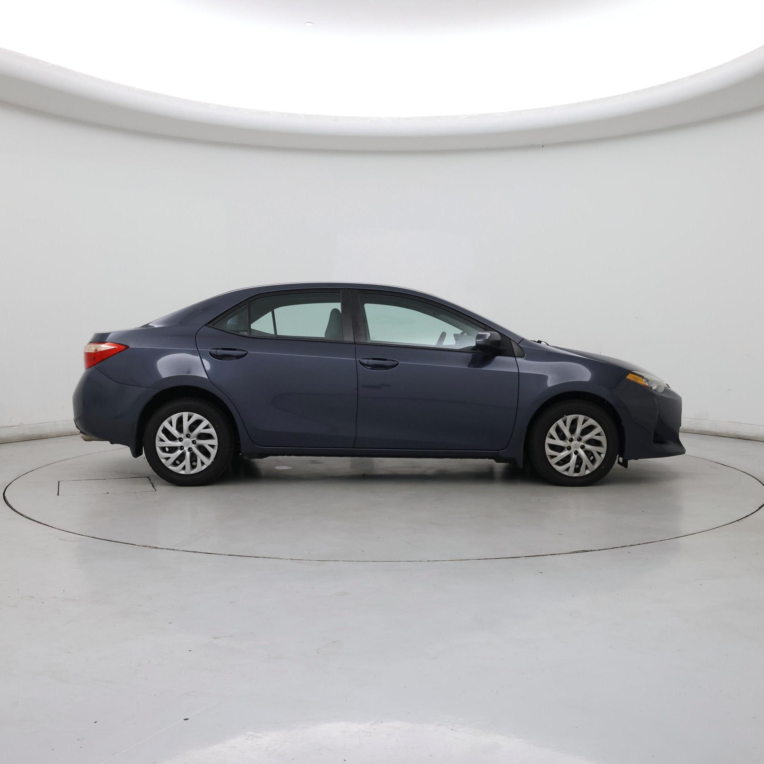 Thumbnail: 2017 Toyota Corolla - 7