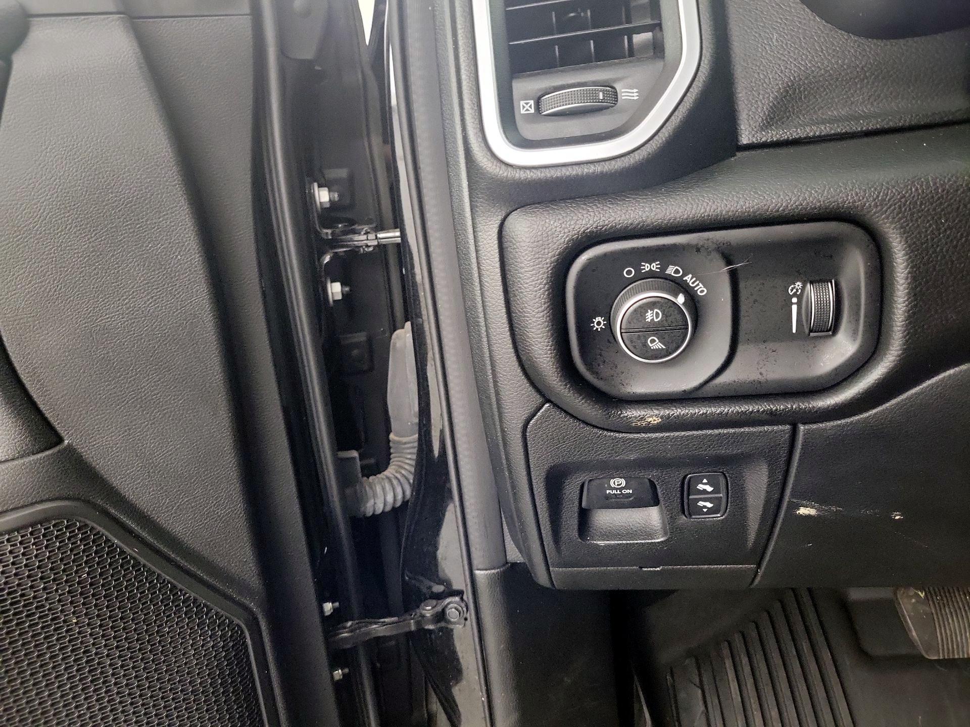 Thumbnail: 2022 RAM 1500 - 11