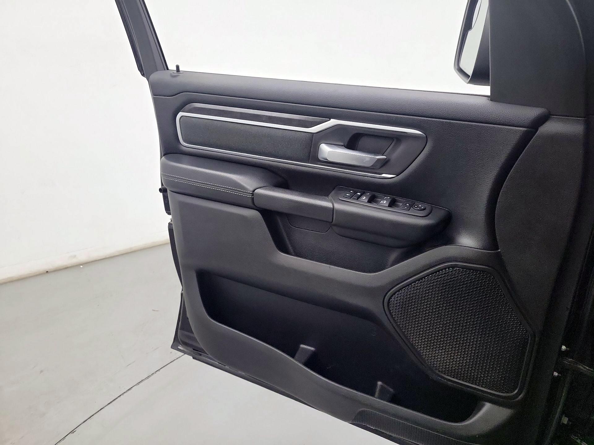 Thumbnail: 2022 RAM 1500 - 10