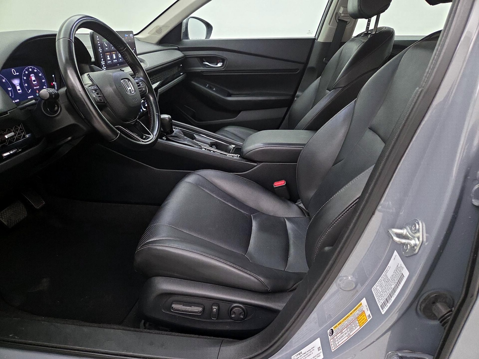 2024 Honda Accord Hybrid EX-L - Photo 12