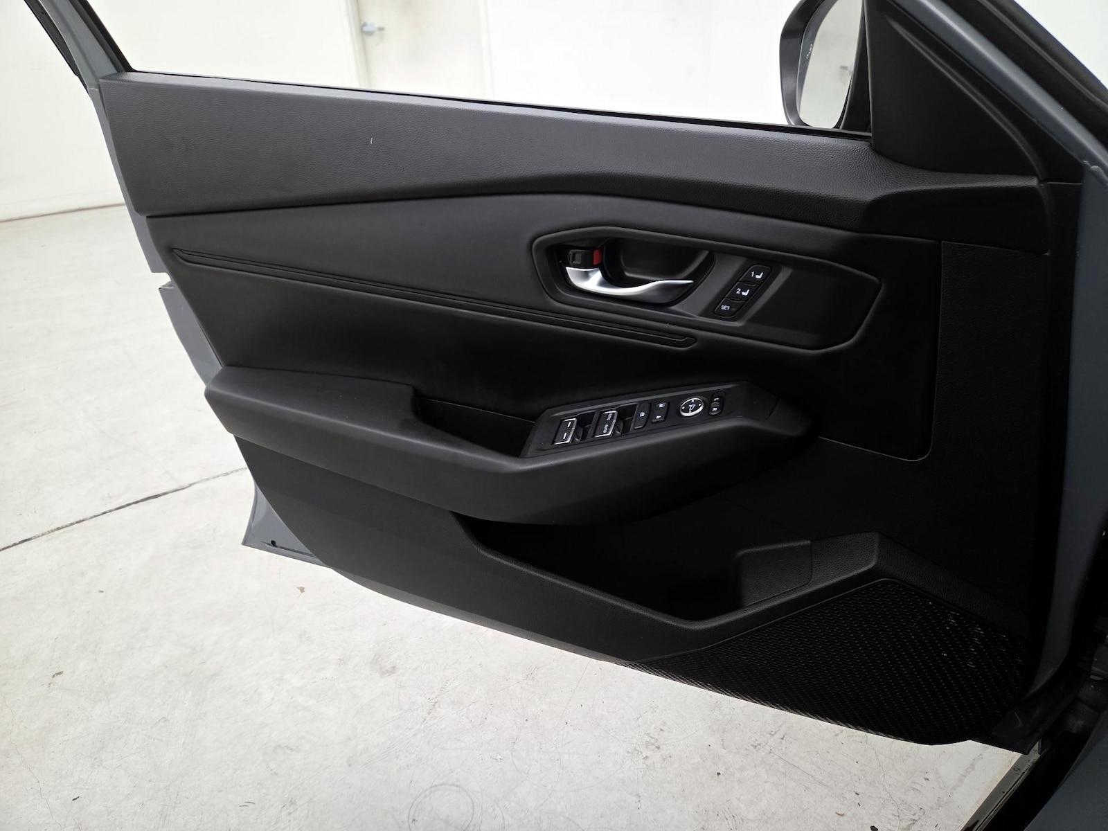 2024 Honda Accord Hybrid EX-L - Photo 13