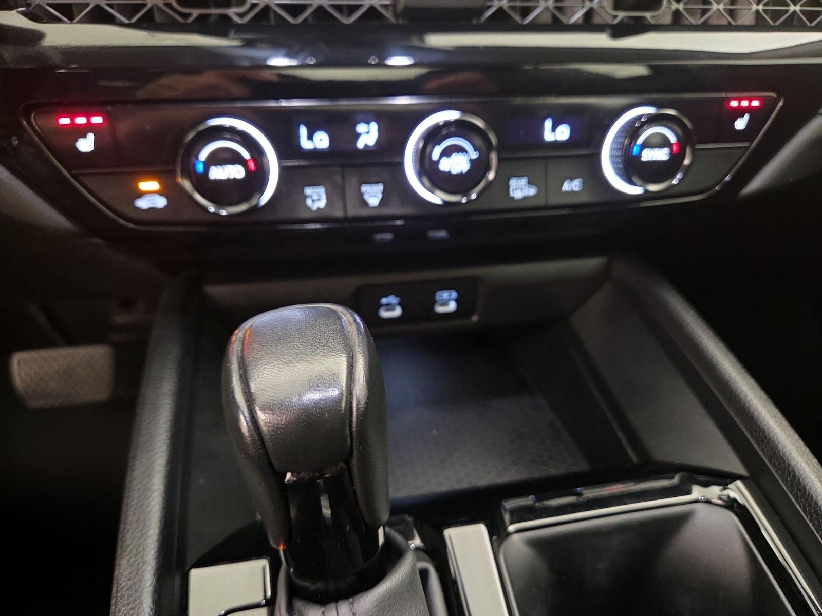 2024 Honda Accord Hybrid EX-L - Photo 16