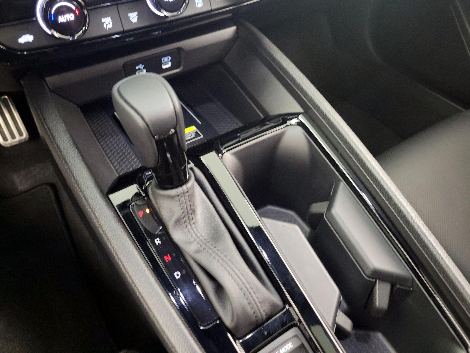 2025 Honda Accord Hybrid Sport-L - Photo 15