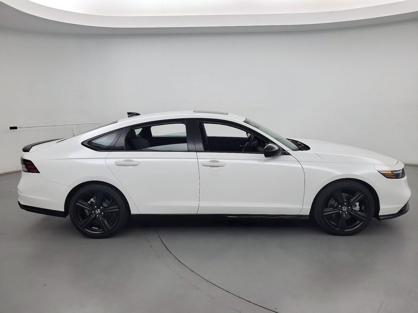 2025 Honda Accord Hybrid Sport-L - Photo 4