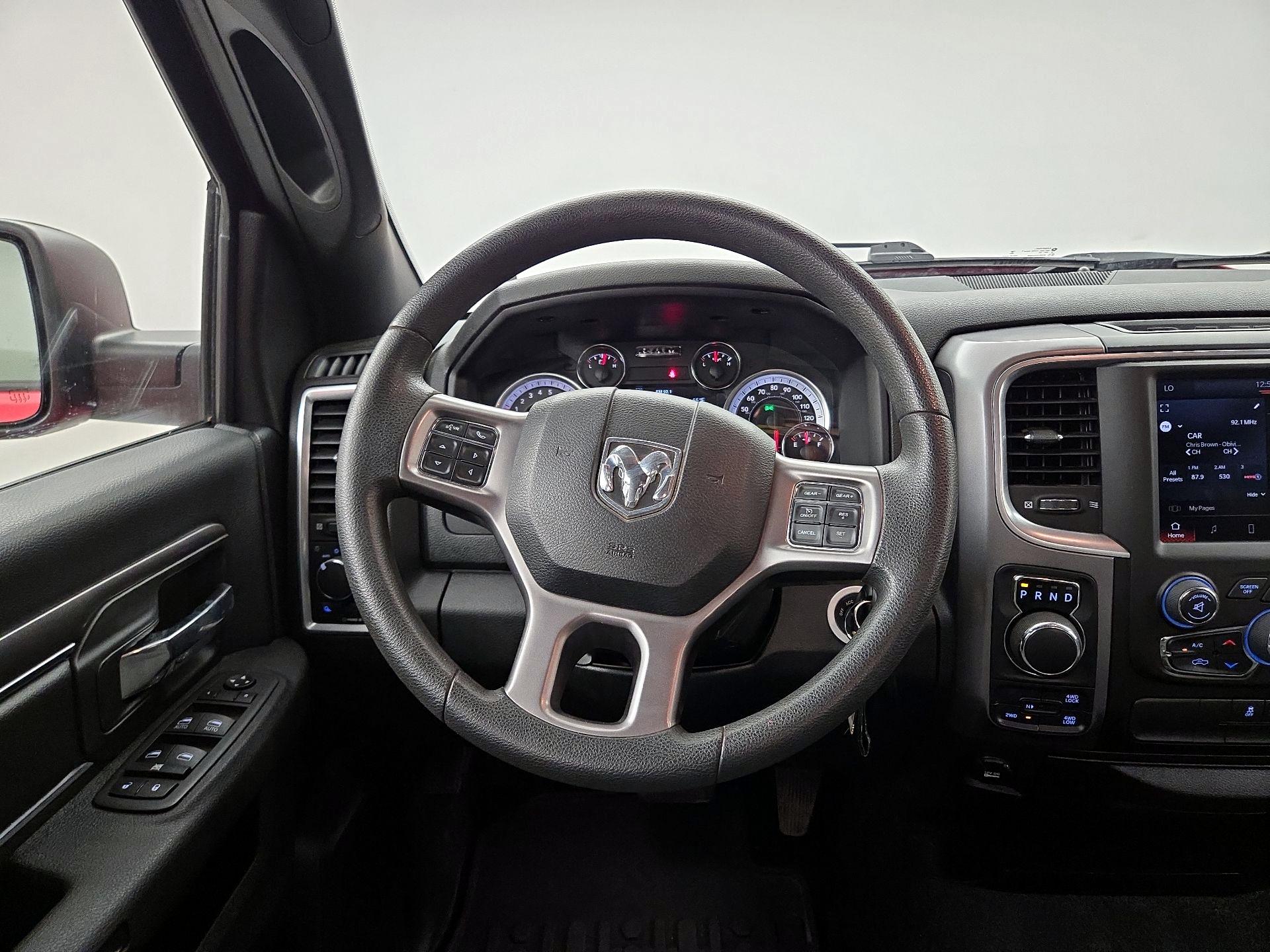 Thumbnail: 2022 RAM 1500 Classic - 10