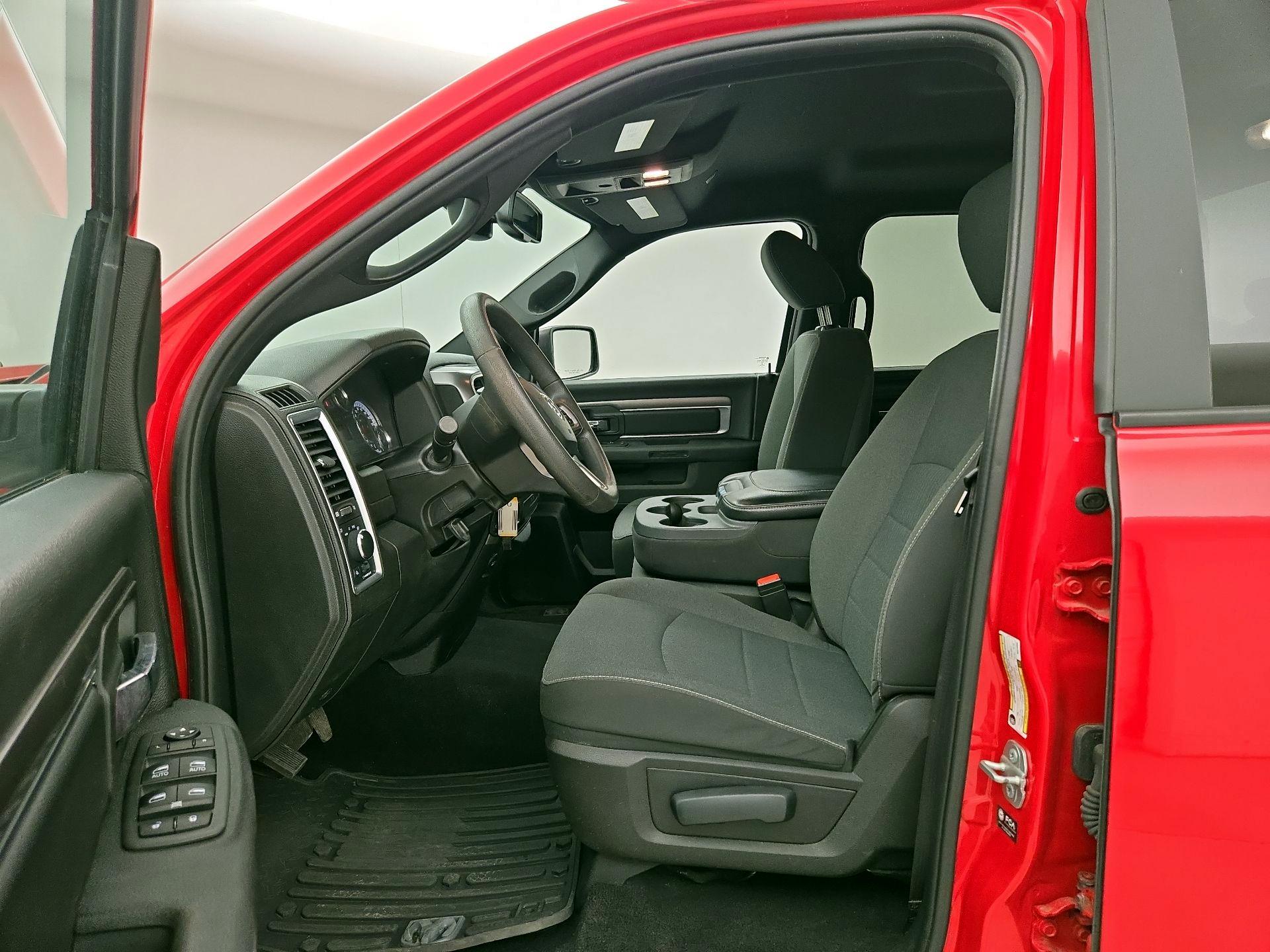 Thumbnail: 2022 RAM 1500 Classic - 11