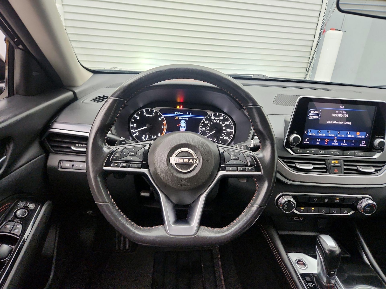 2023 Nissan Altima SR - Photo 11