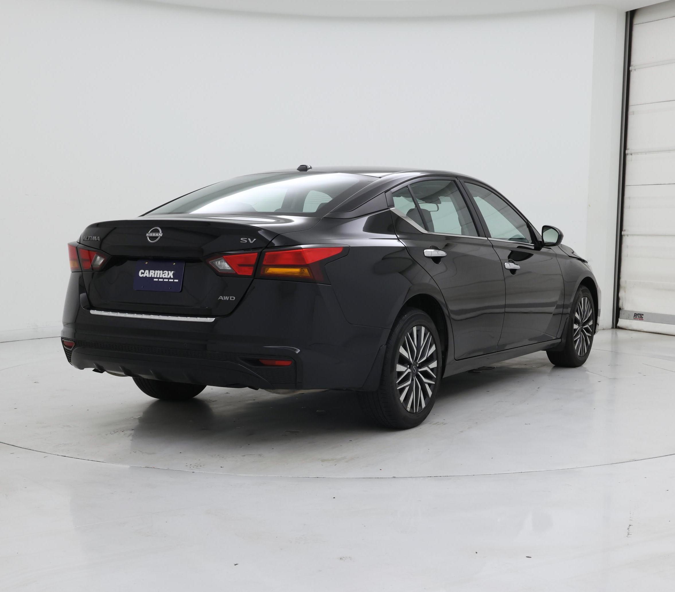 Thumbnail: 2023 Nissan Altima - 8