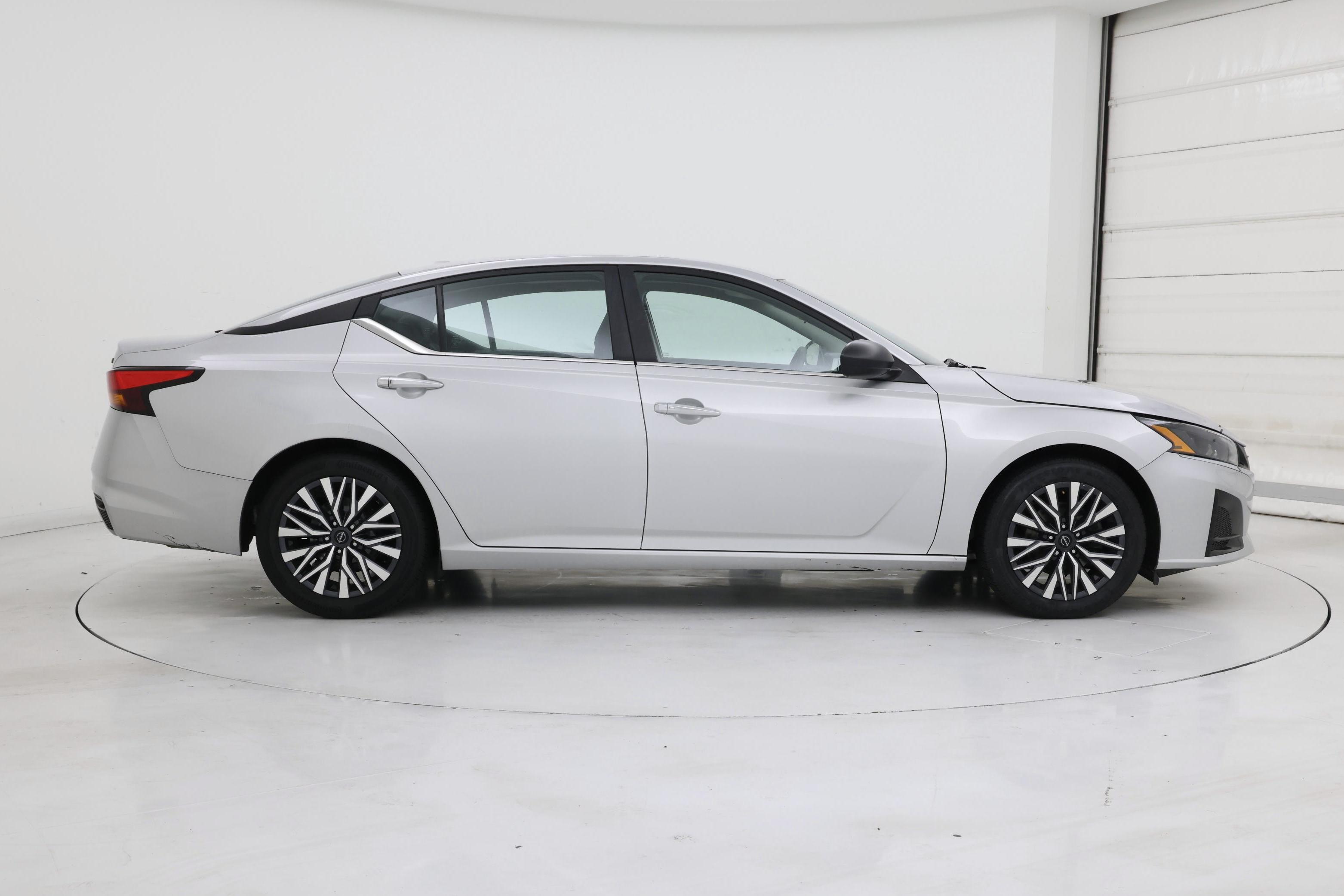 Thumbnail: 2024 Nissan Altima - 7