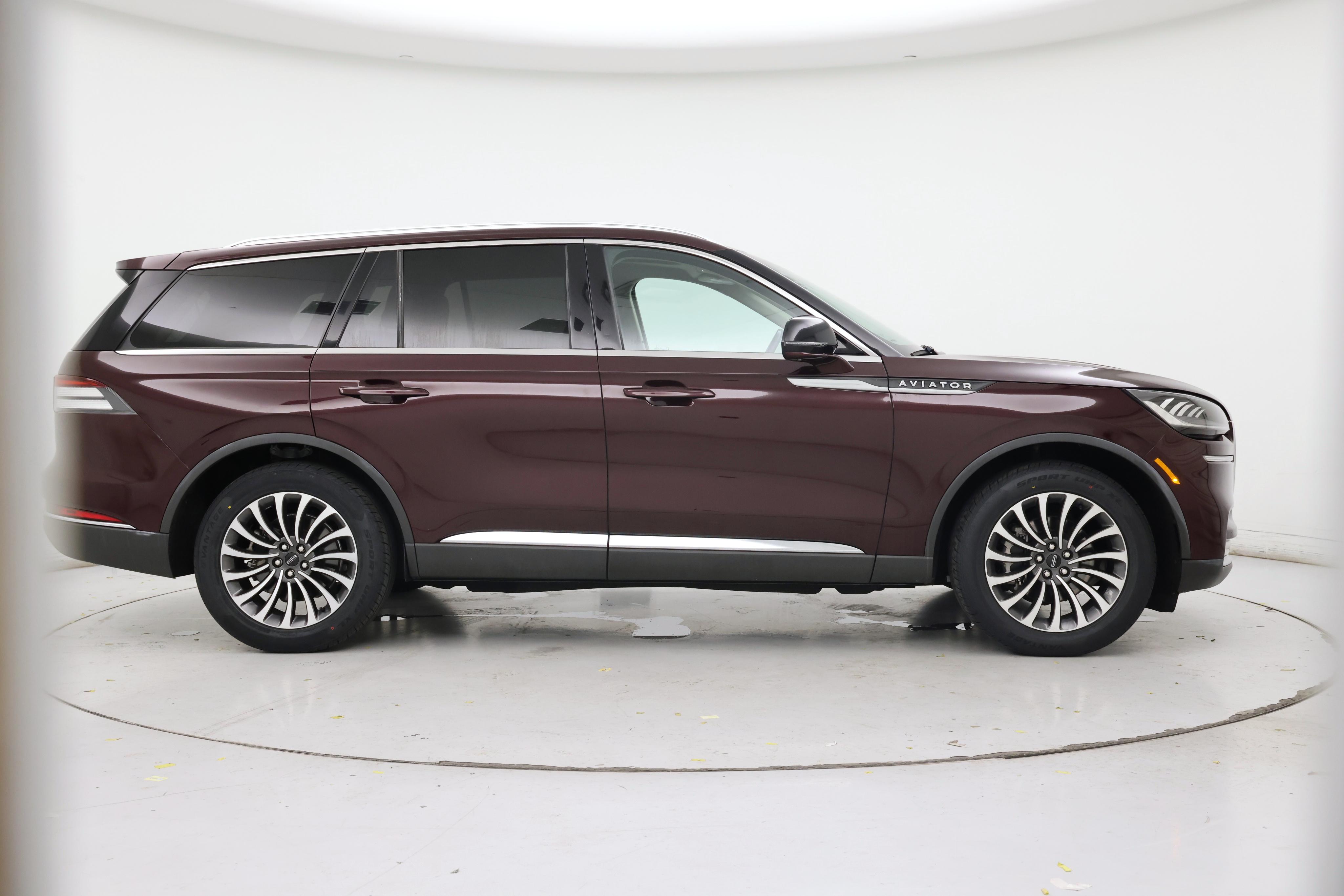 Thumbnail: 2021 Lincoln Aviator - 7