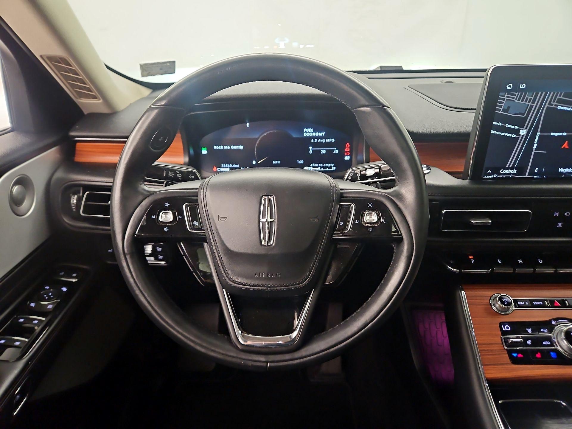 Thumbnail: 2020 Lincoln Aviator - 10