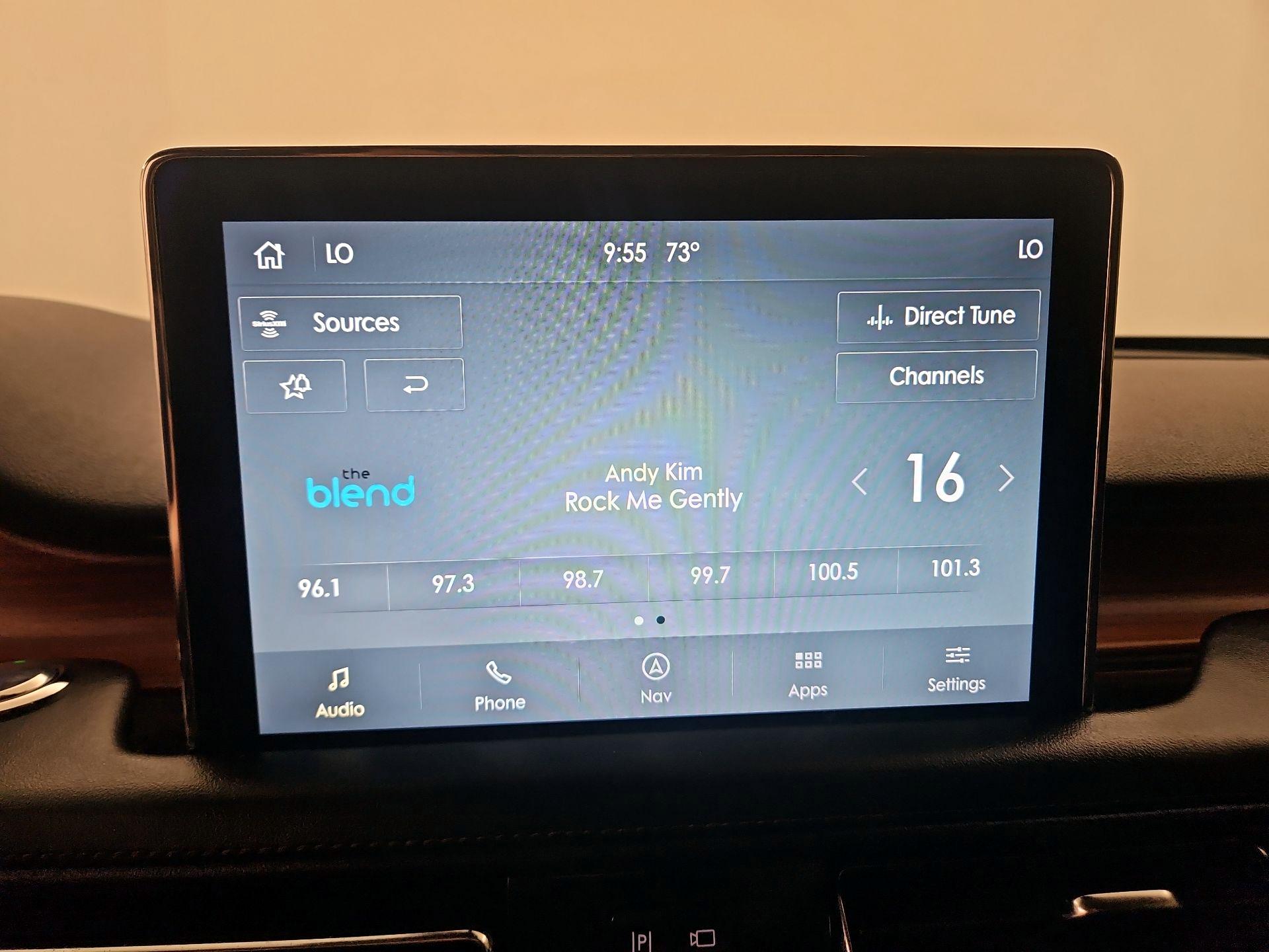 Thumbnail: 2020 Lincoln Aviator - 16