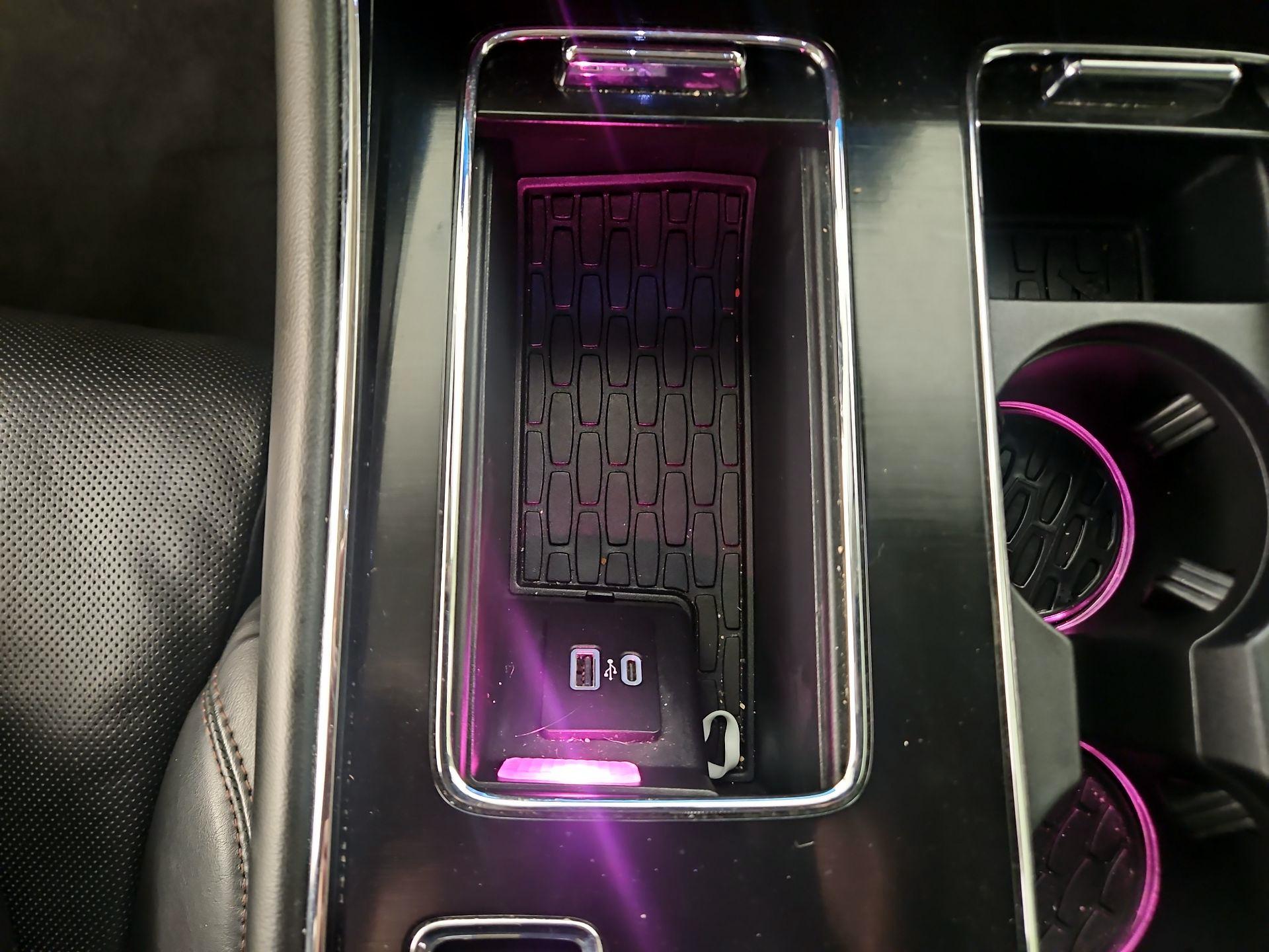 Thumbnail: 2020 Lincoln Aviator - 19
