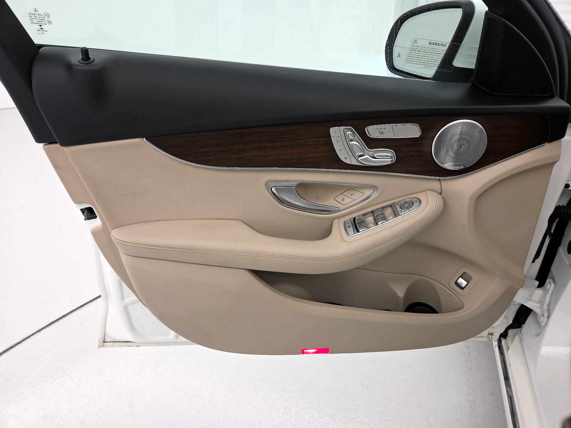 Thumbnail: 2021 Mercedes-Benz C-Class - 12