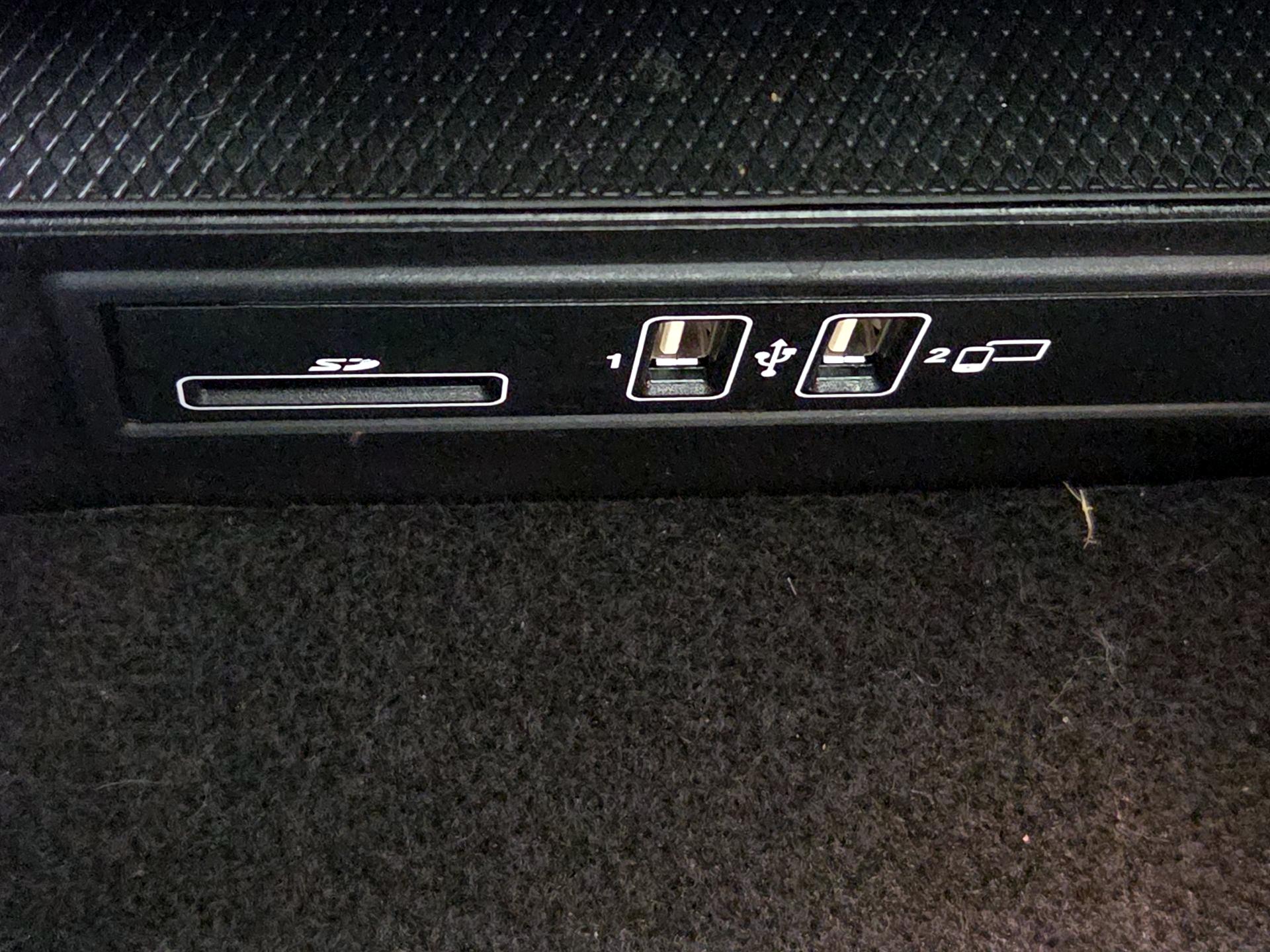 Thumbnail: 2021 Mercedes-Benz C-Class - 18