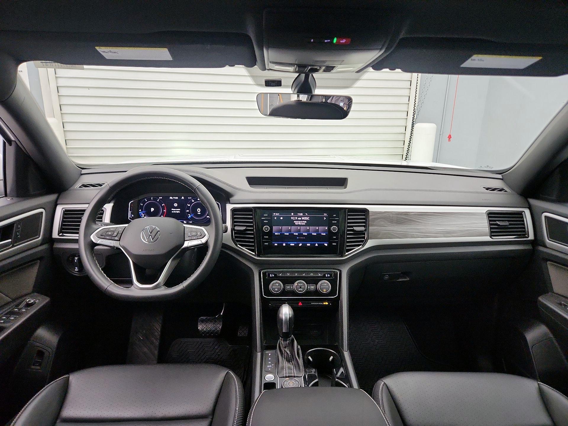 Thumbnail: 2023 Volkswagen Atlas - 9