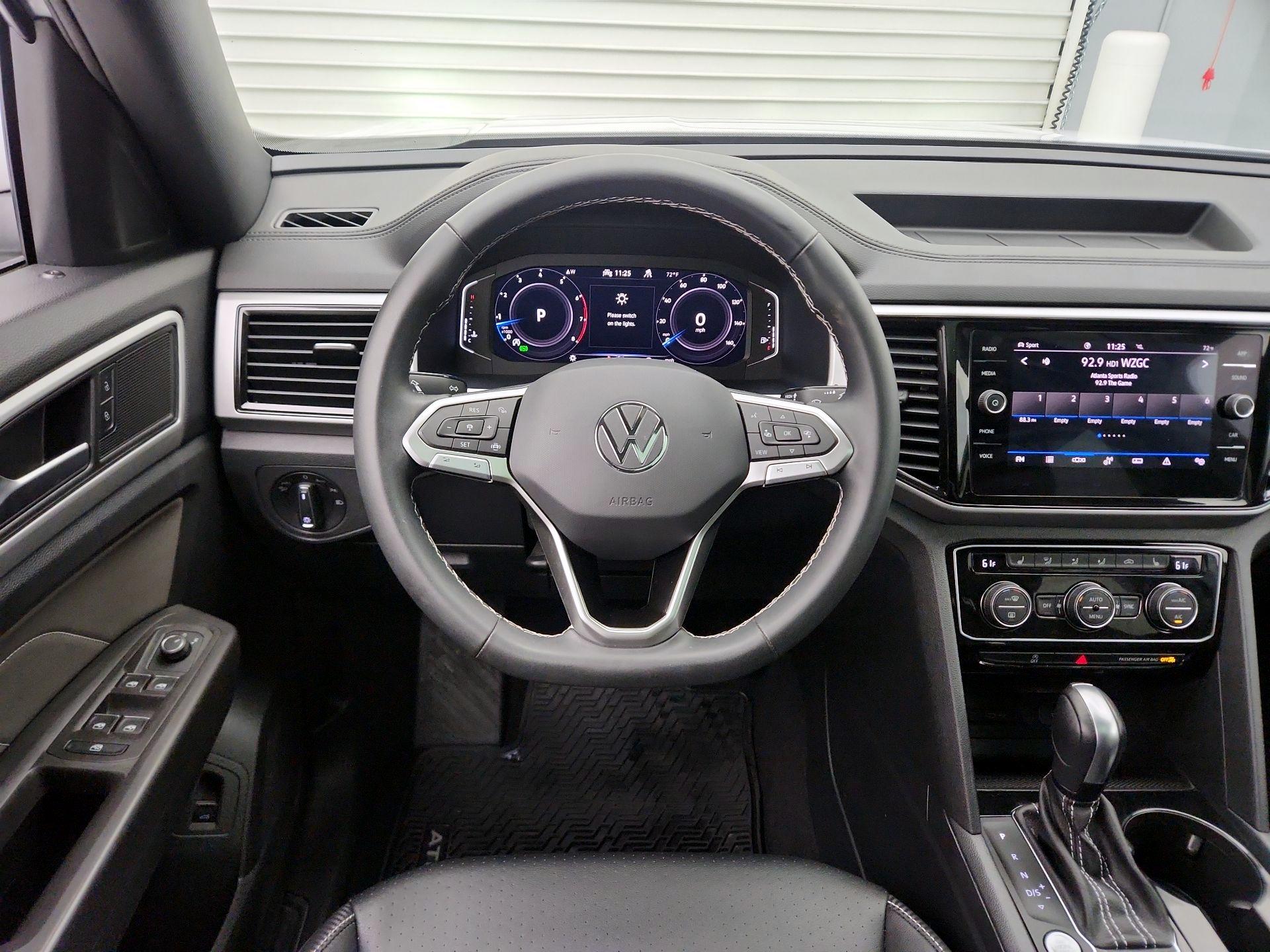 Thumbnail: 2023 Volkswagen Atlas - 10