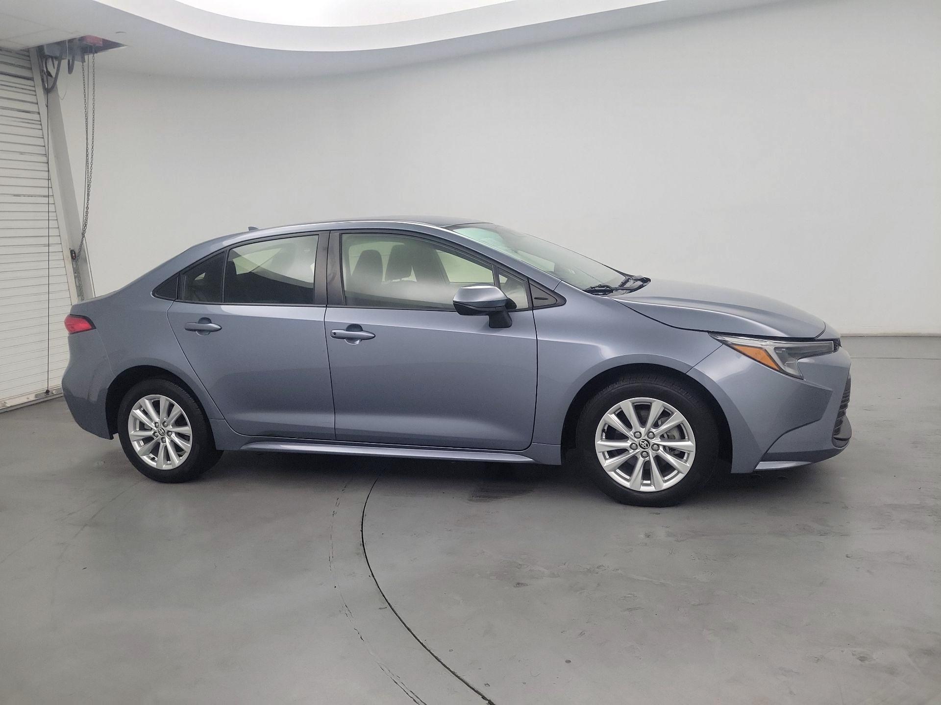 Thumbnail: 2023 Toyota Corolla - 4