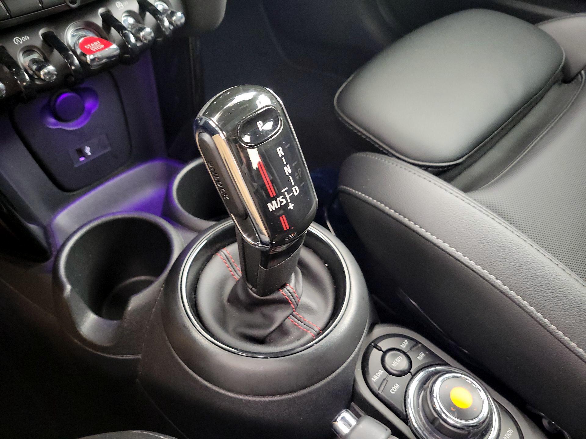 Thumbnail: 2021 MINI Cooper Hardtop - 18