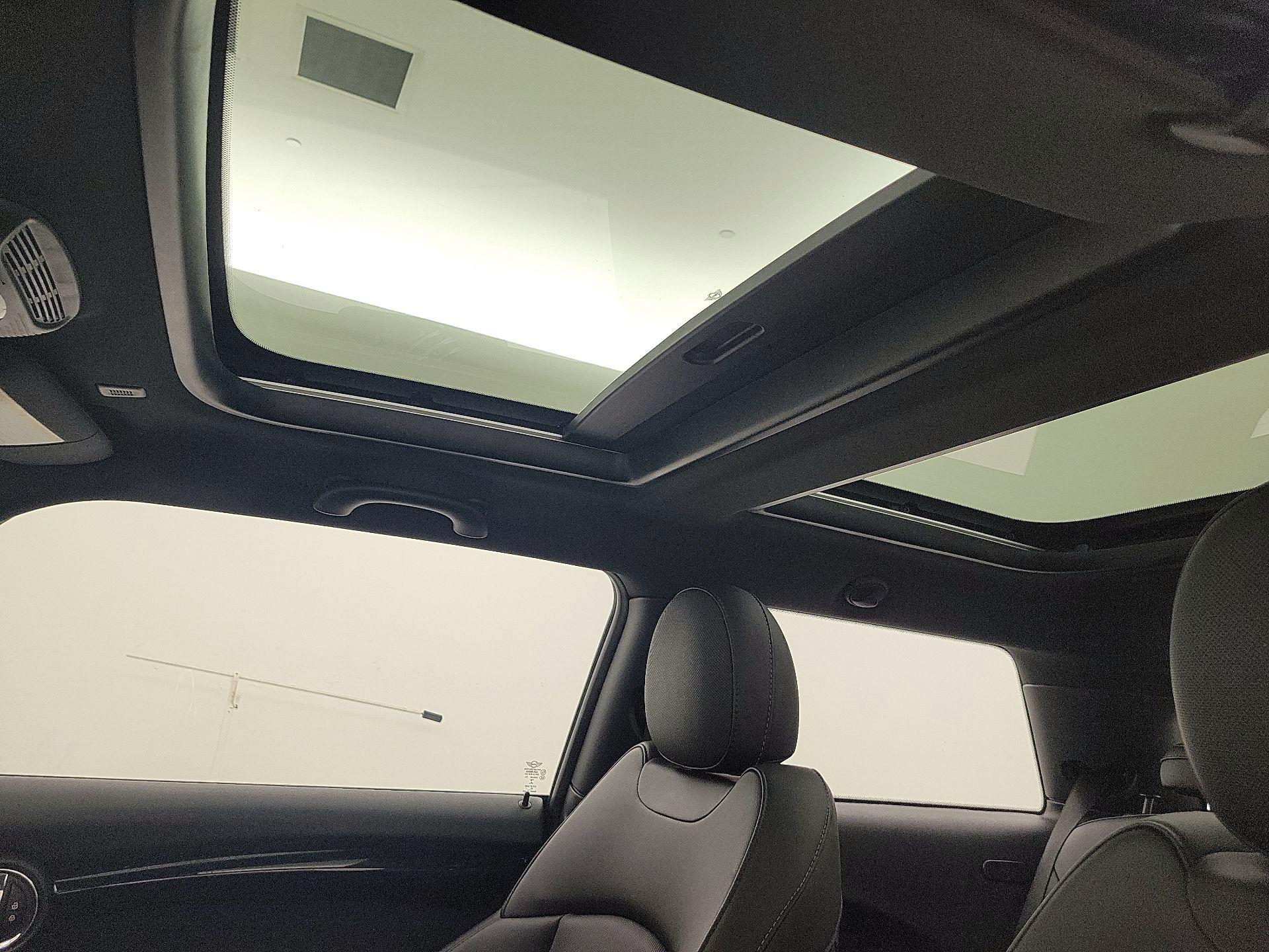 Thumbnail: 2021 MINI Cooper Hardtop - 20