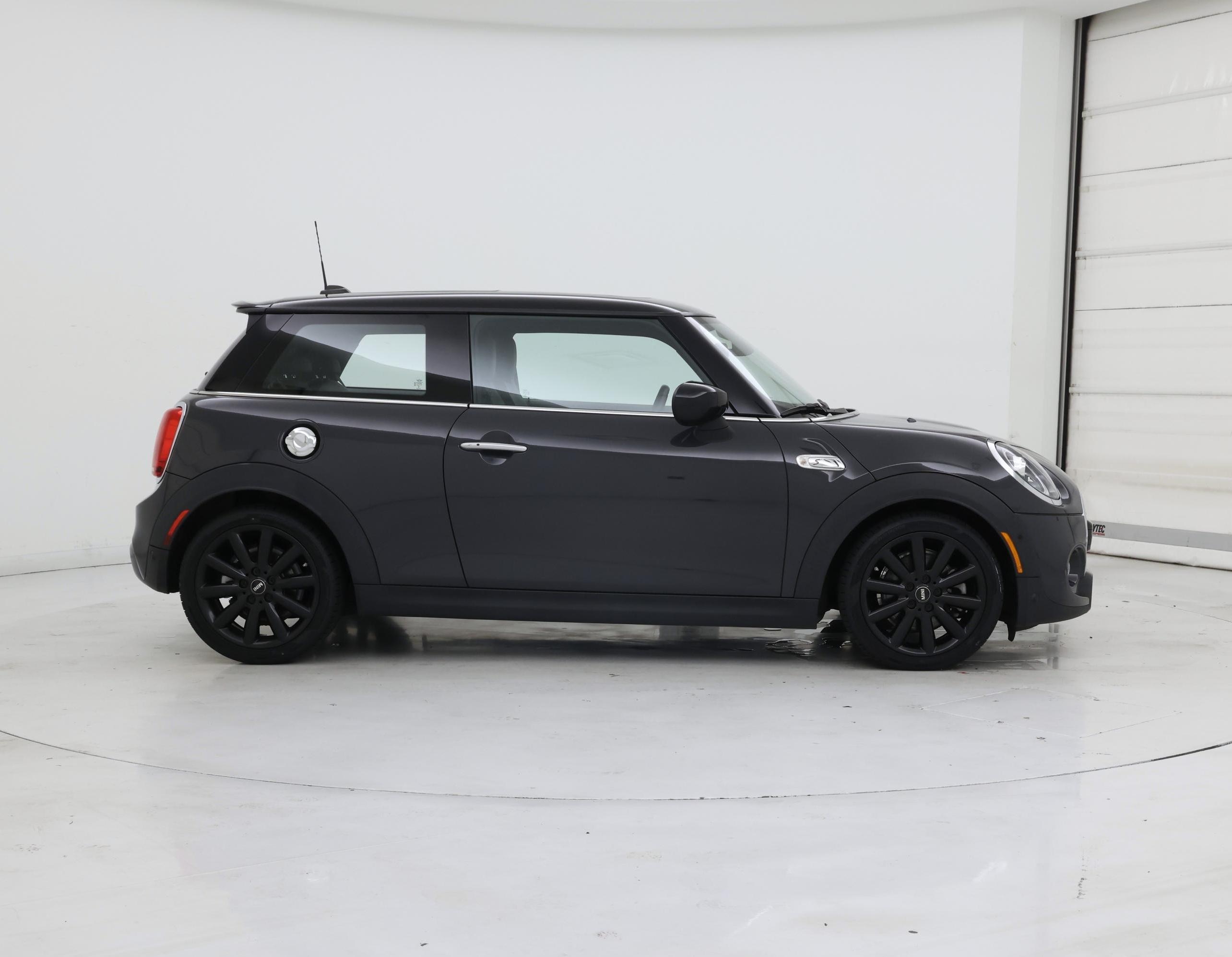 Thumbnail: 2021 MINI Cooper Hardtop - 7