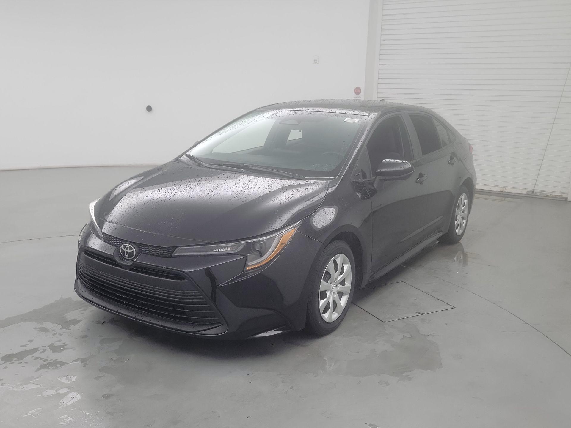 Thumbnail: 2024 Toyota Corolla - 3