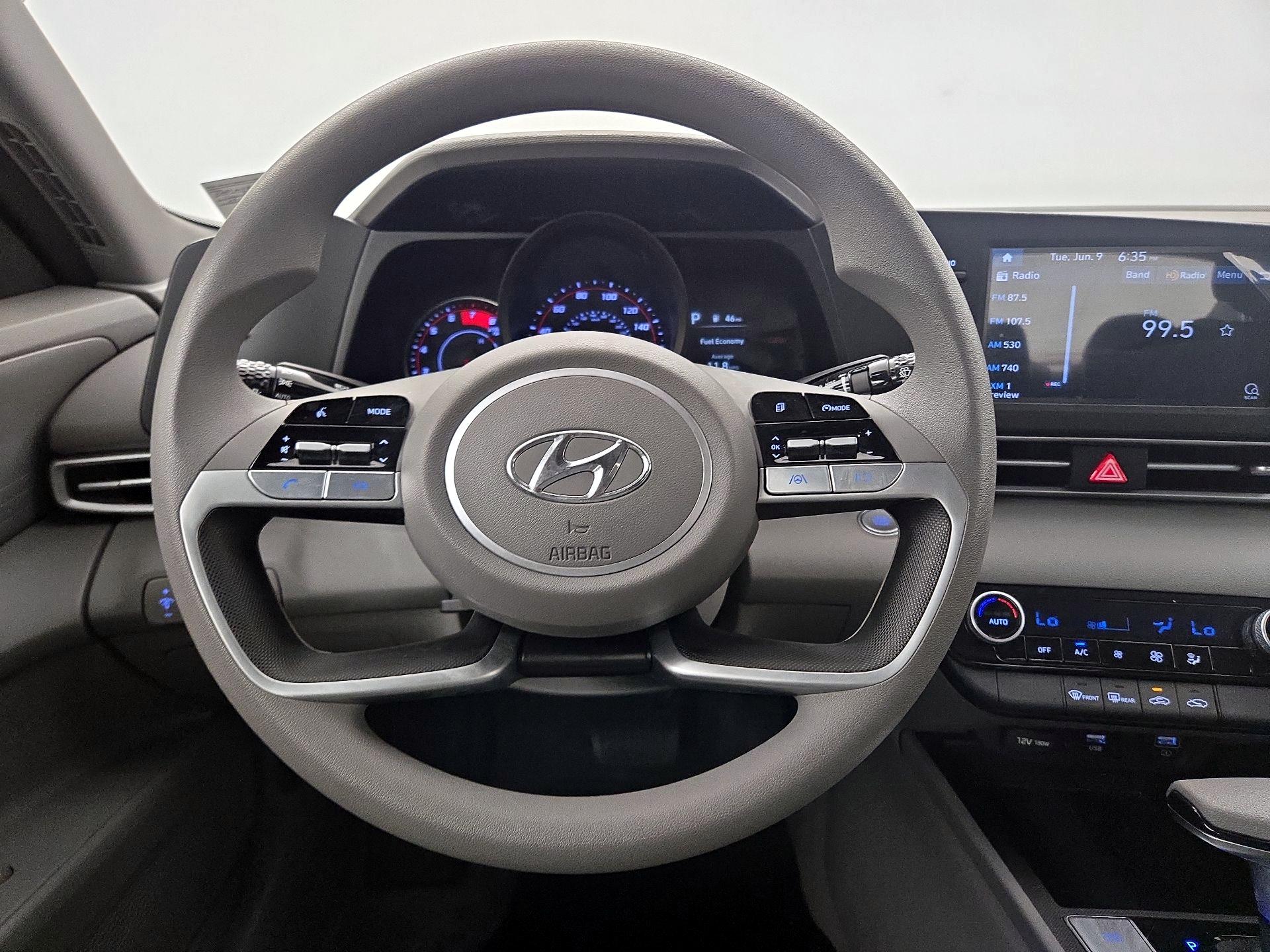 Thumbnail: 2023 Hyundai Elantra - 10