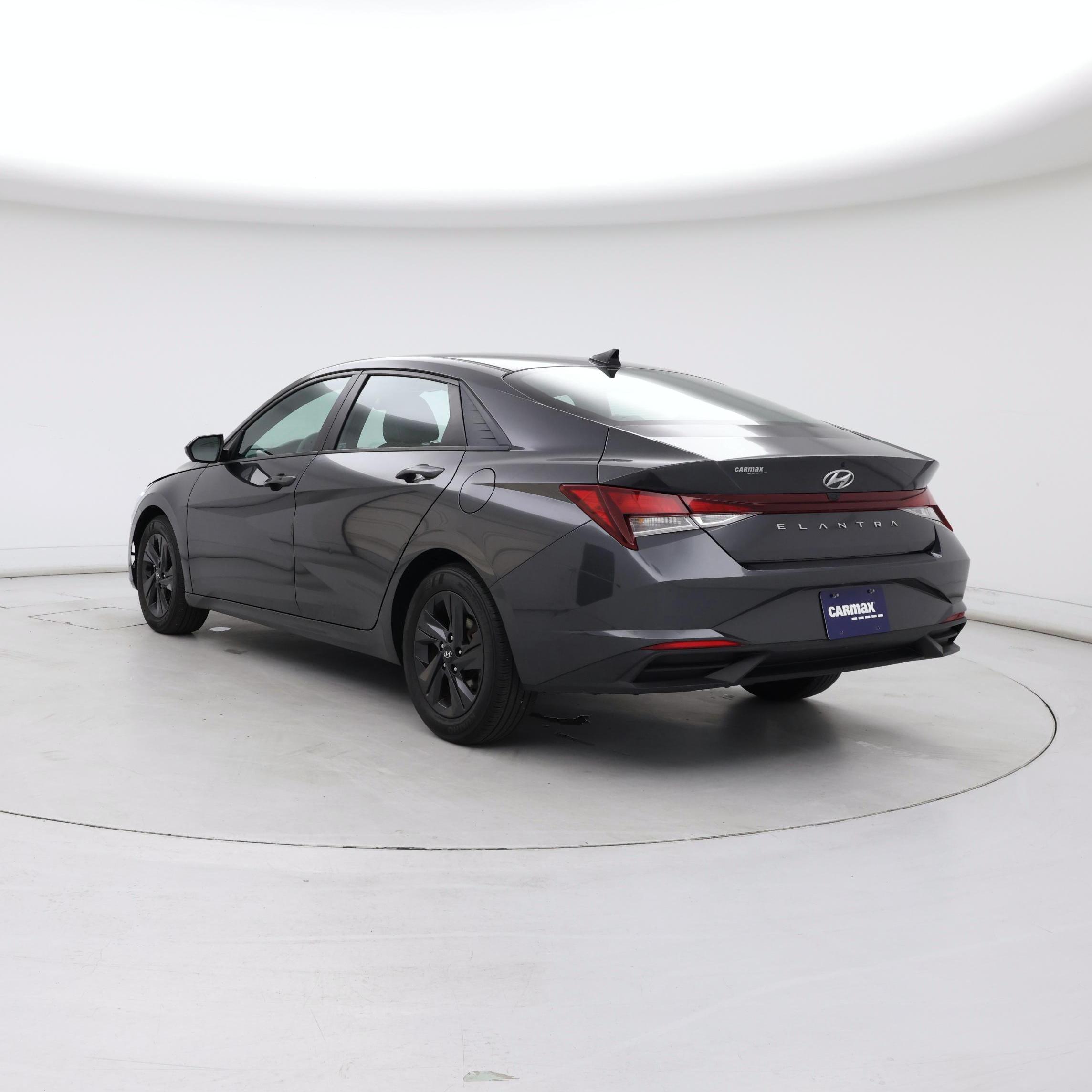Thumbnail: 2023 Hyundai Elantra - 2