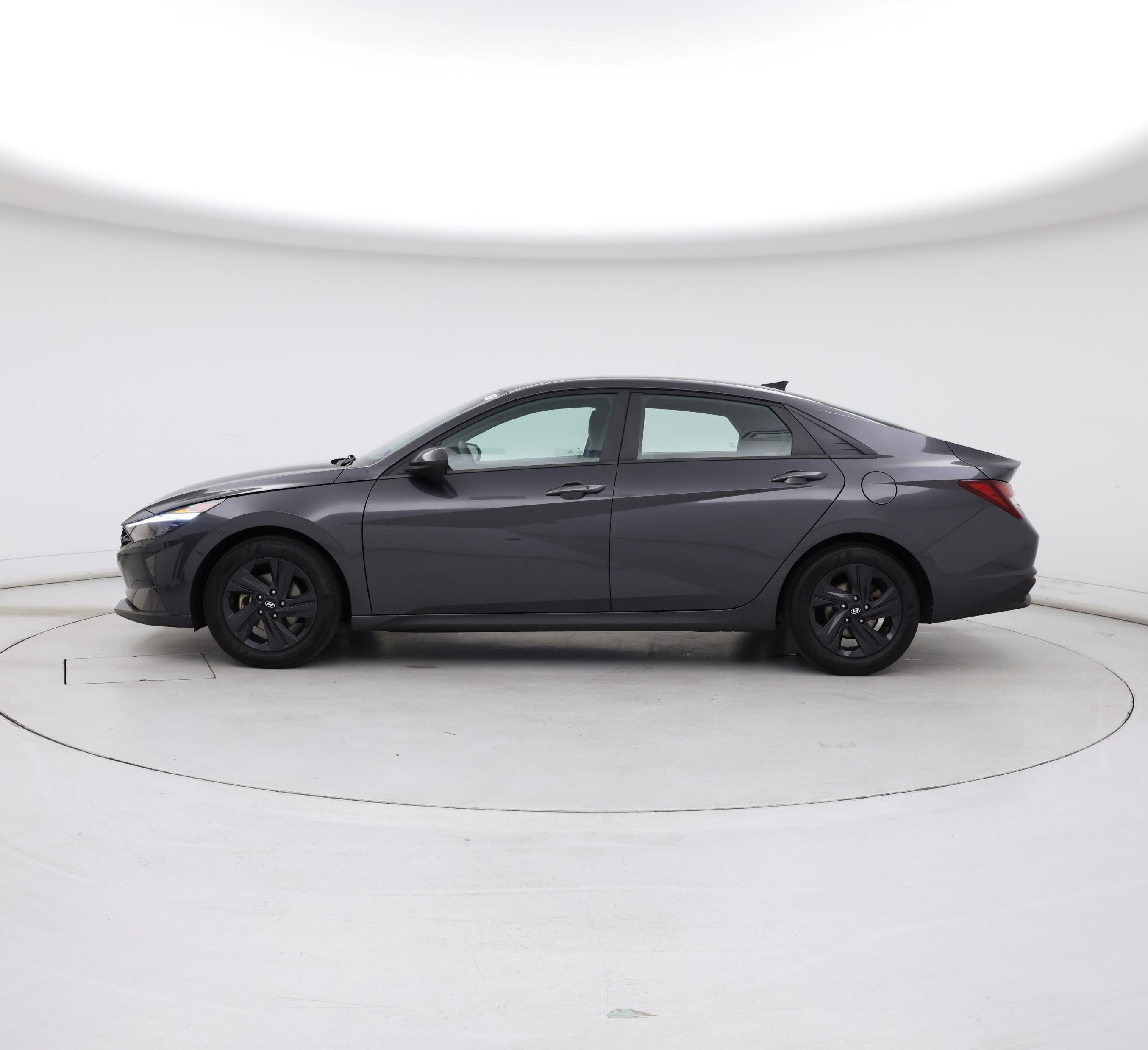 Thumbnail: 2023 Hyundai Elantra - 3
