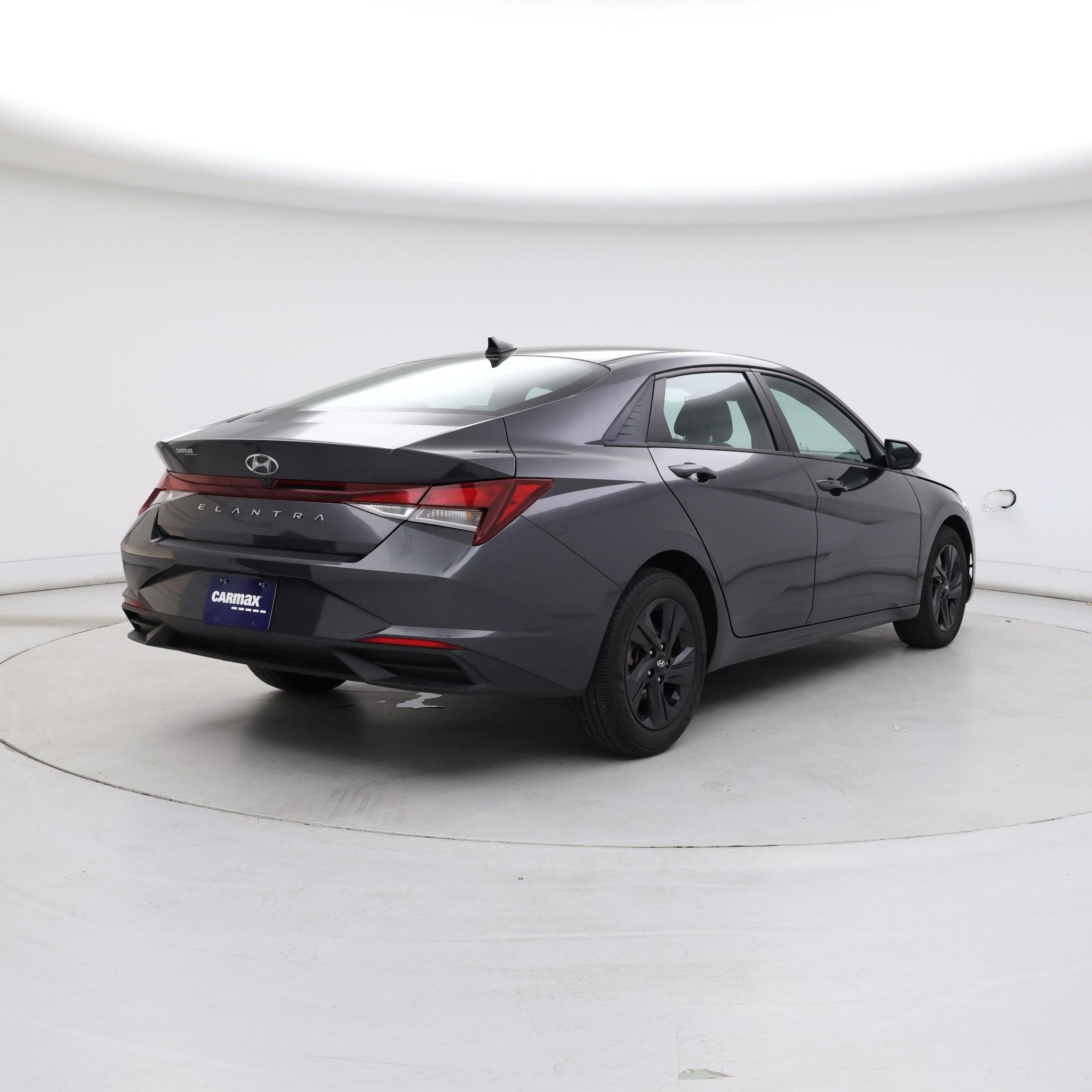 Thumbnail: 2023 Hyundai Elantra - 8