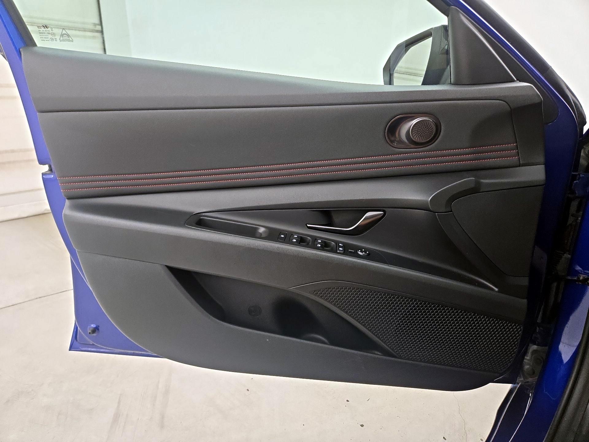 Thumbnail: 2021 Hyundai Elantra - 12