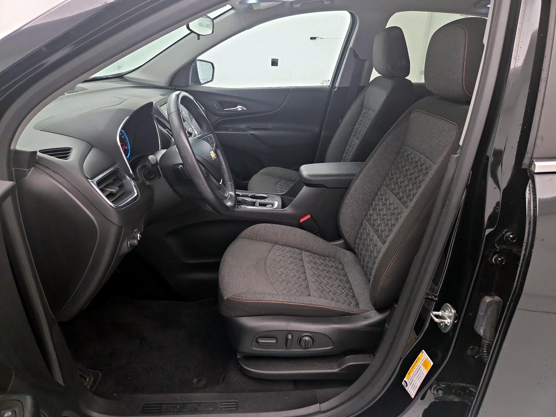 Thumbnail: 2022 Chevrolet Equinox - 11