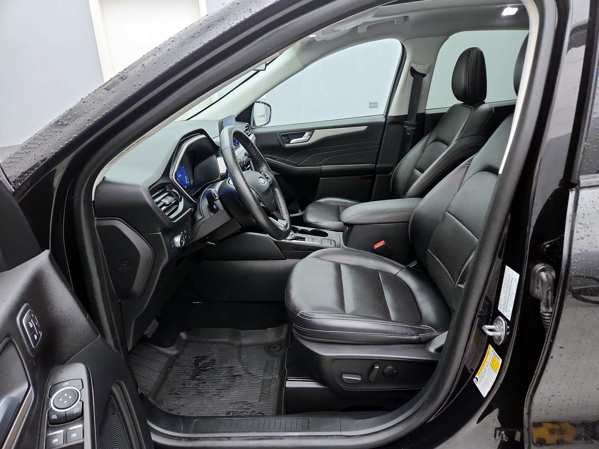 Thumbnail: 2021 Ford Escape - 11