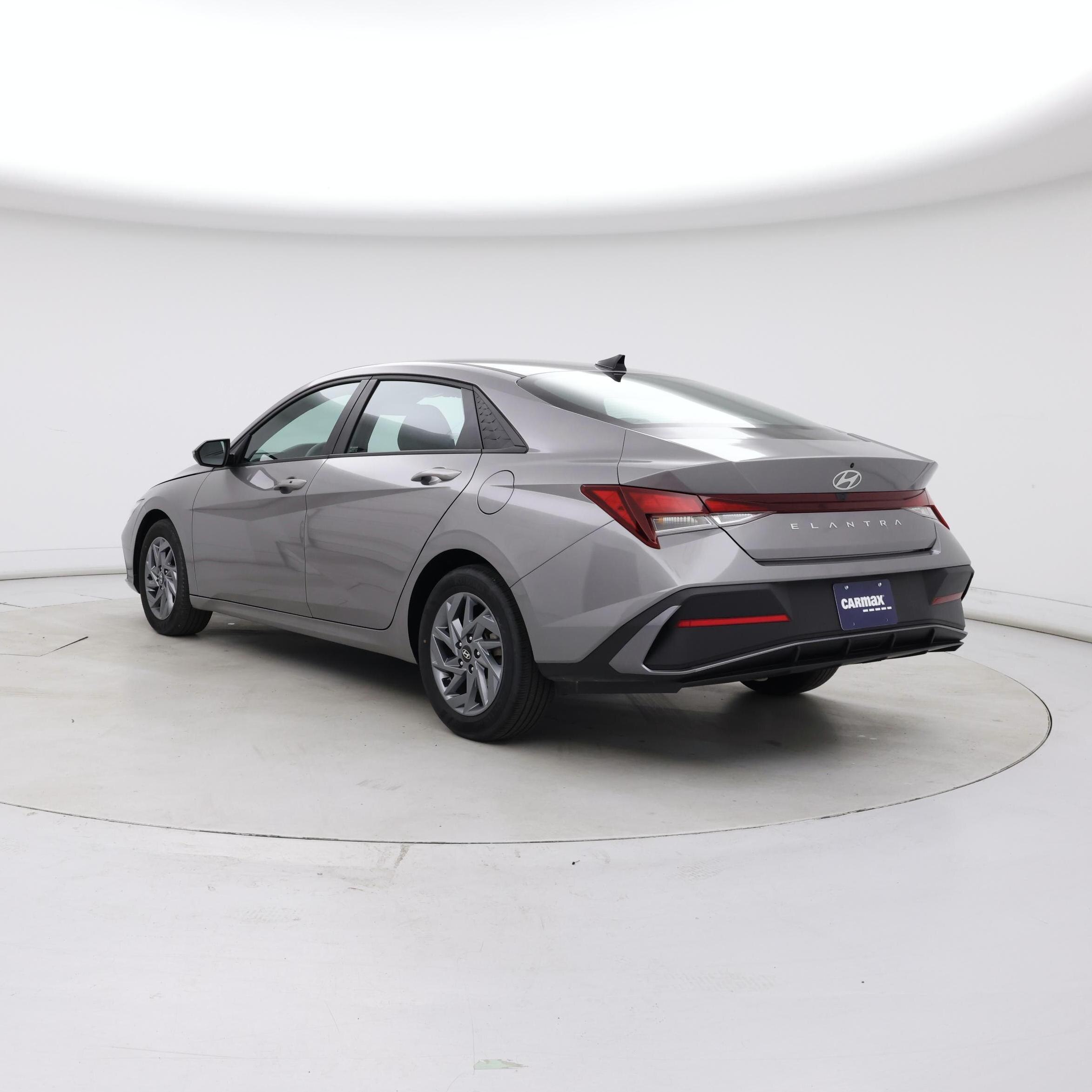 Thumbnail: 2024 Hyundai Elantra - 2