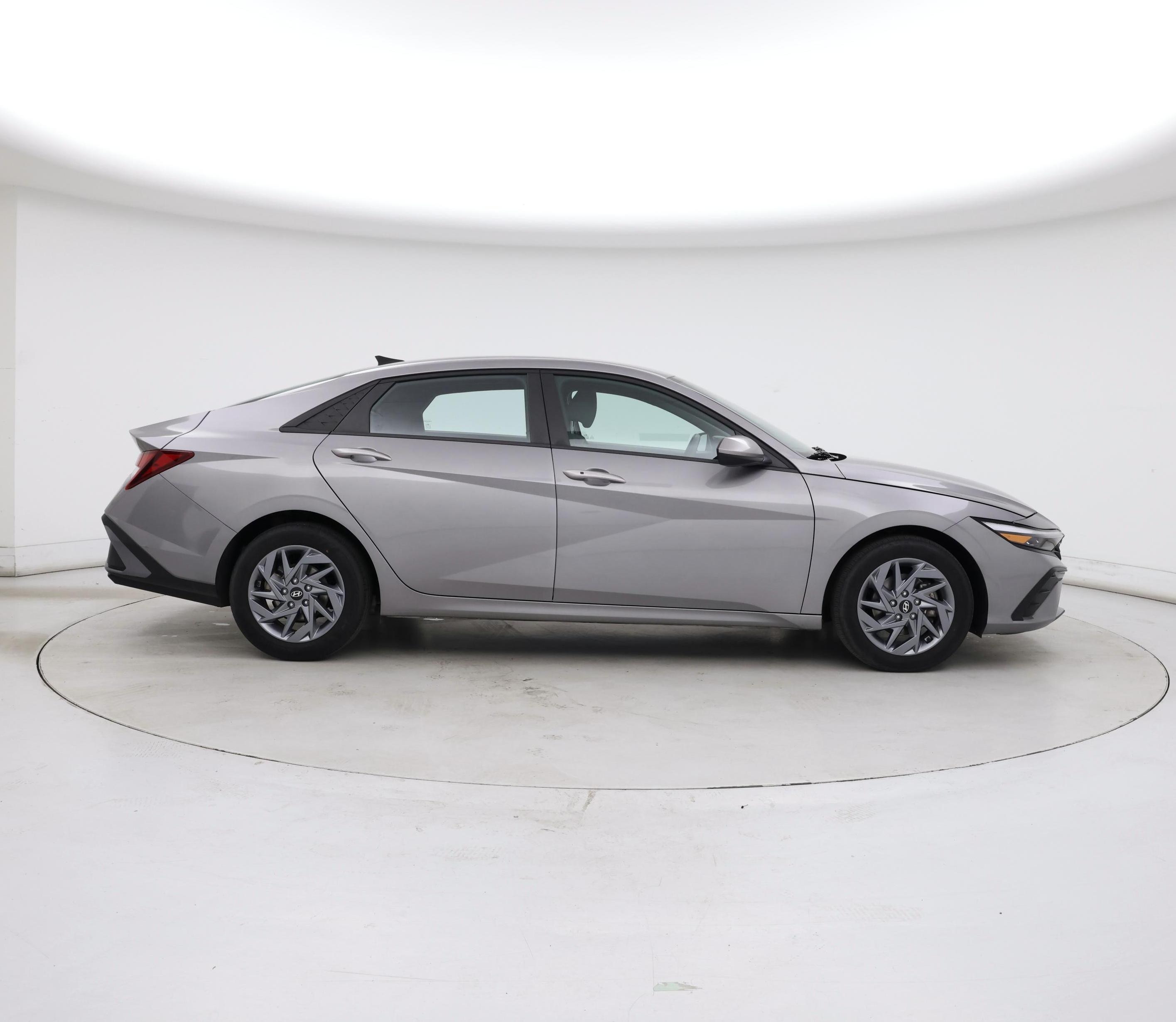 Thumbnail: 2024 Hyundai Elantra - 7