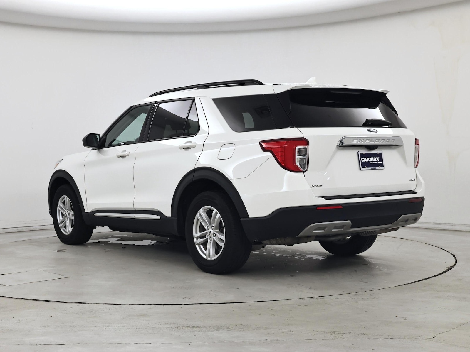 2022 Ford Explorer XLT - Photo 3