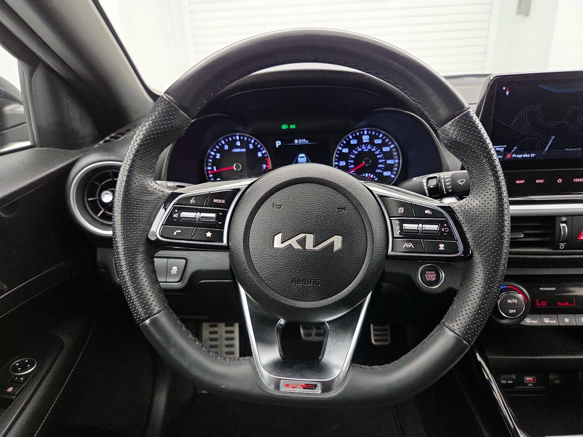 Thumbnail: 2023 Kia Forte - 10