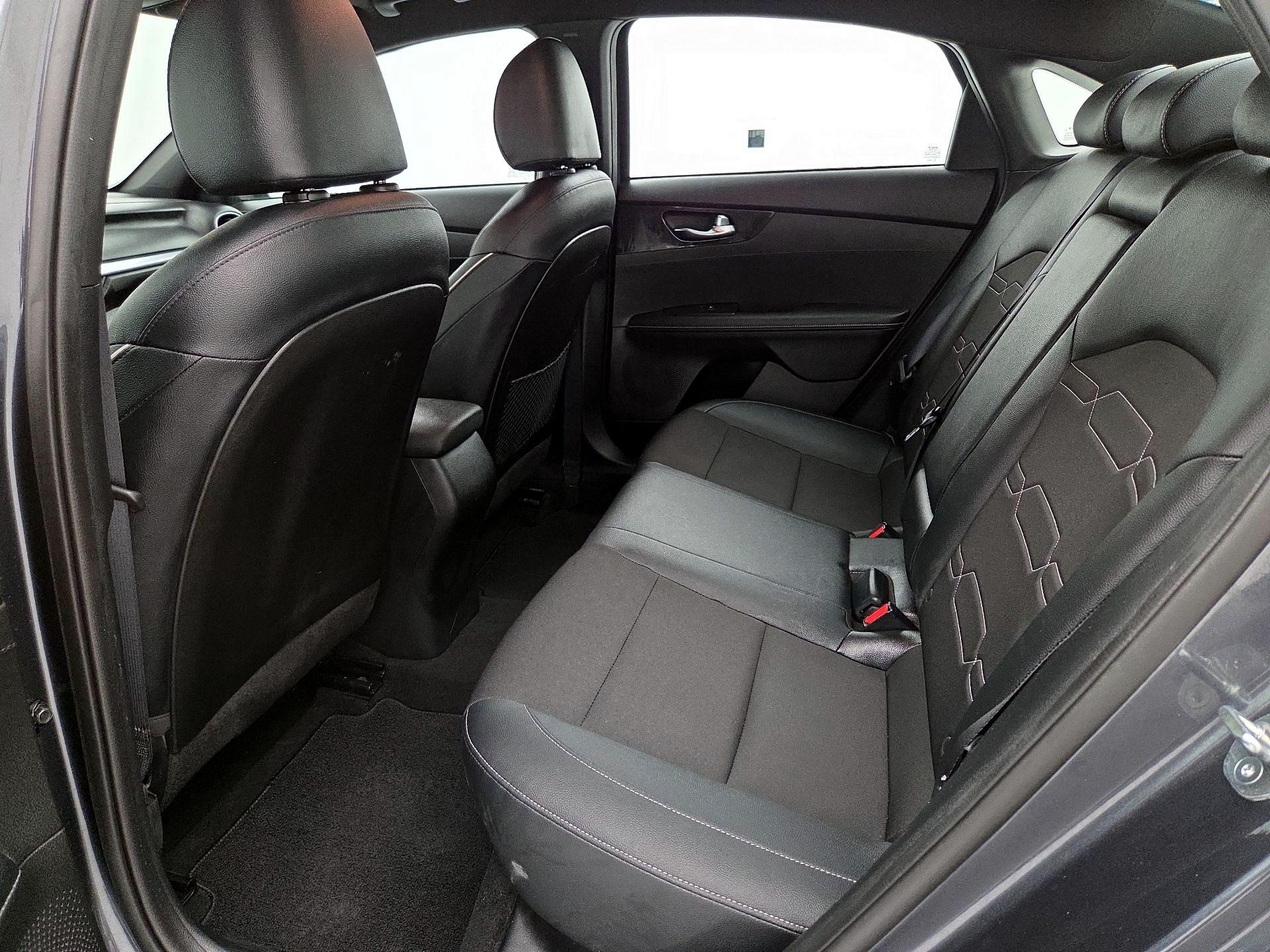 Thumbnail: 2023 Kia Forte - 20