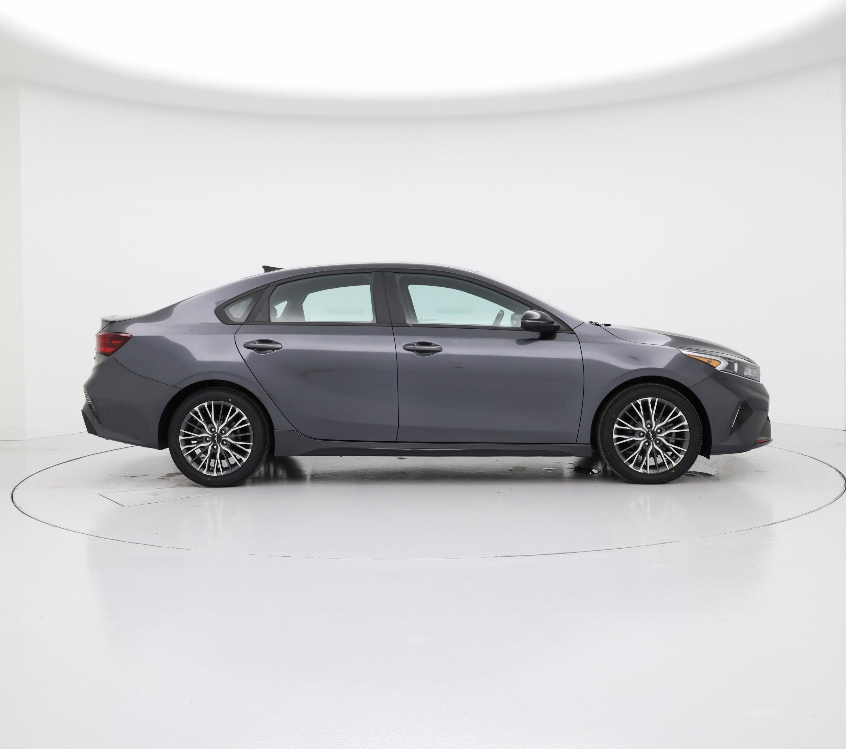 Thumbnail: 2023 Kia Forte - 7